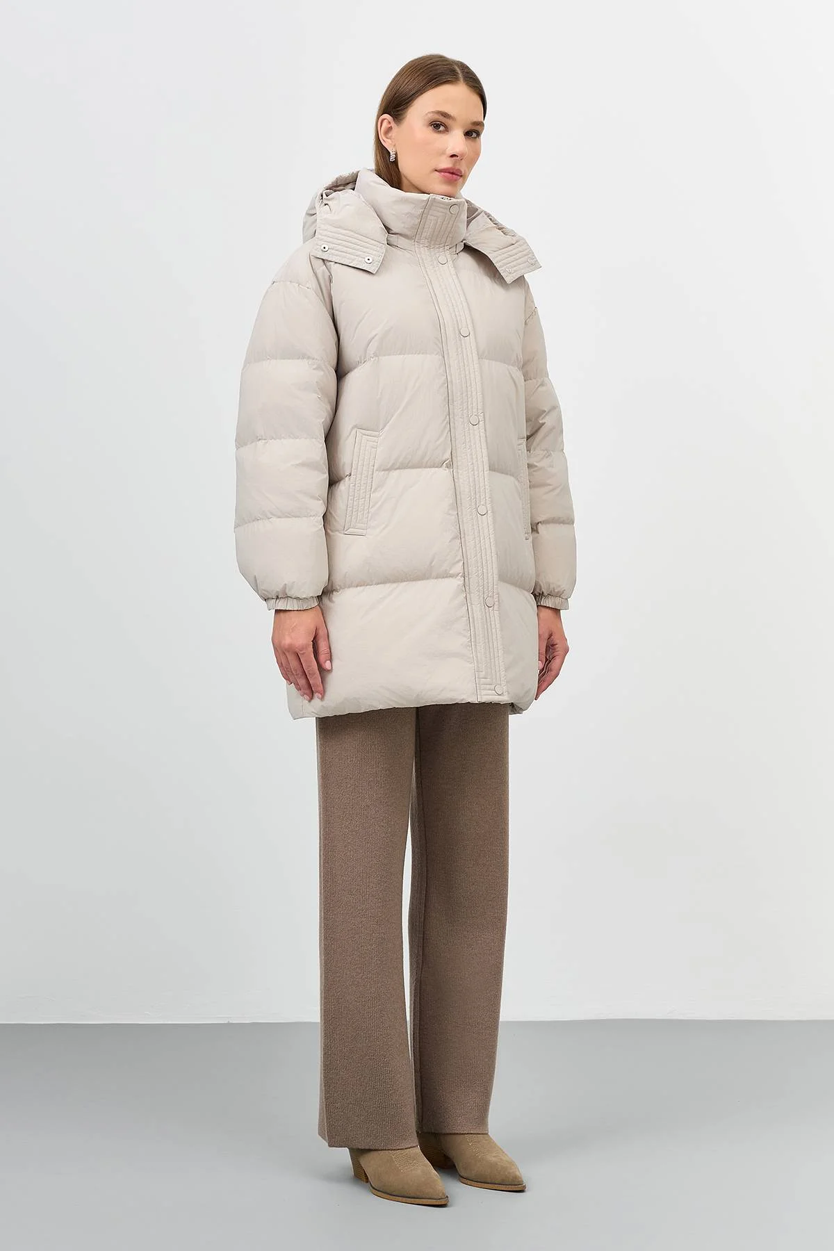 Лимитированная серия пуховик с варежками  , 42