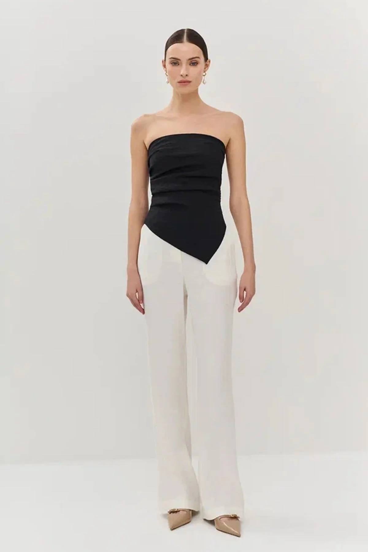 Прямые брюки молочного цвета со шлёвками, 52р