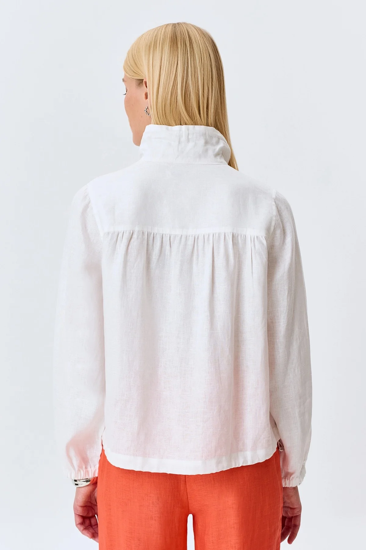 Укороченный жакет из 100% льна, 34