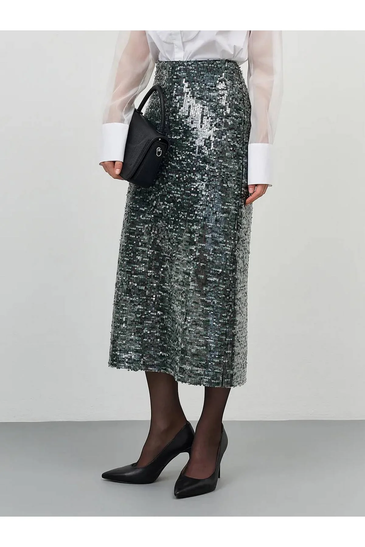 Лимитированная серия юбка с паетками и ремень, 44 Лимитированная серия юбка с паетками и ремень, 44