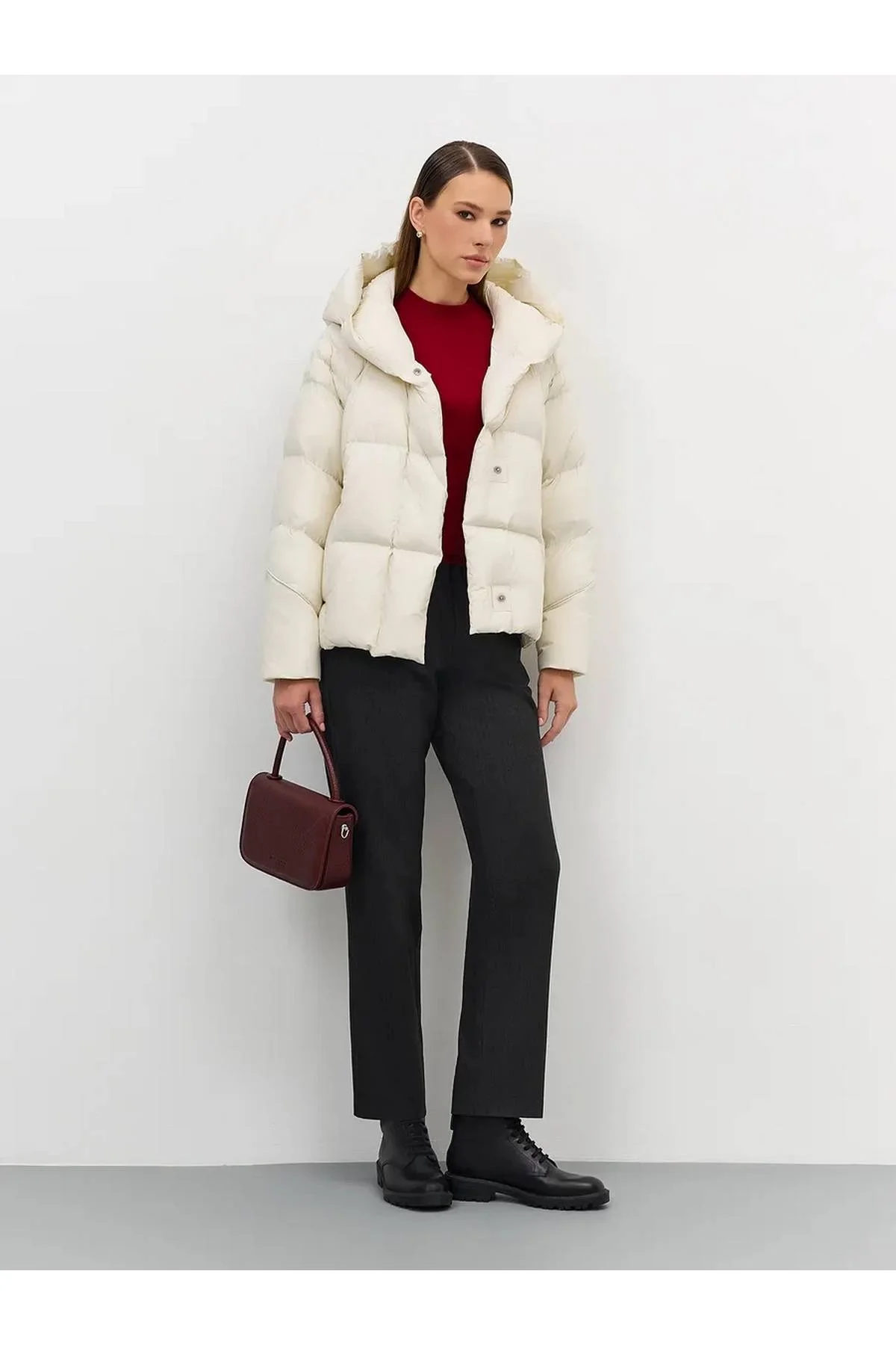 Лимитированная серия легкий короткий пуховик с плантином 50