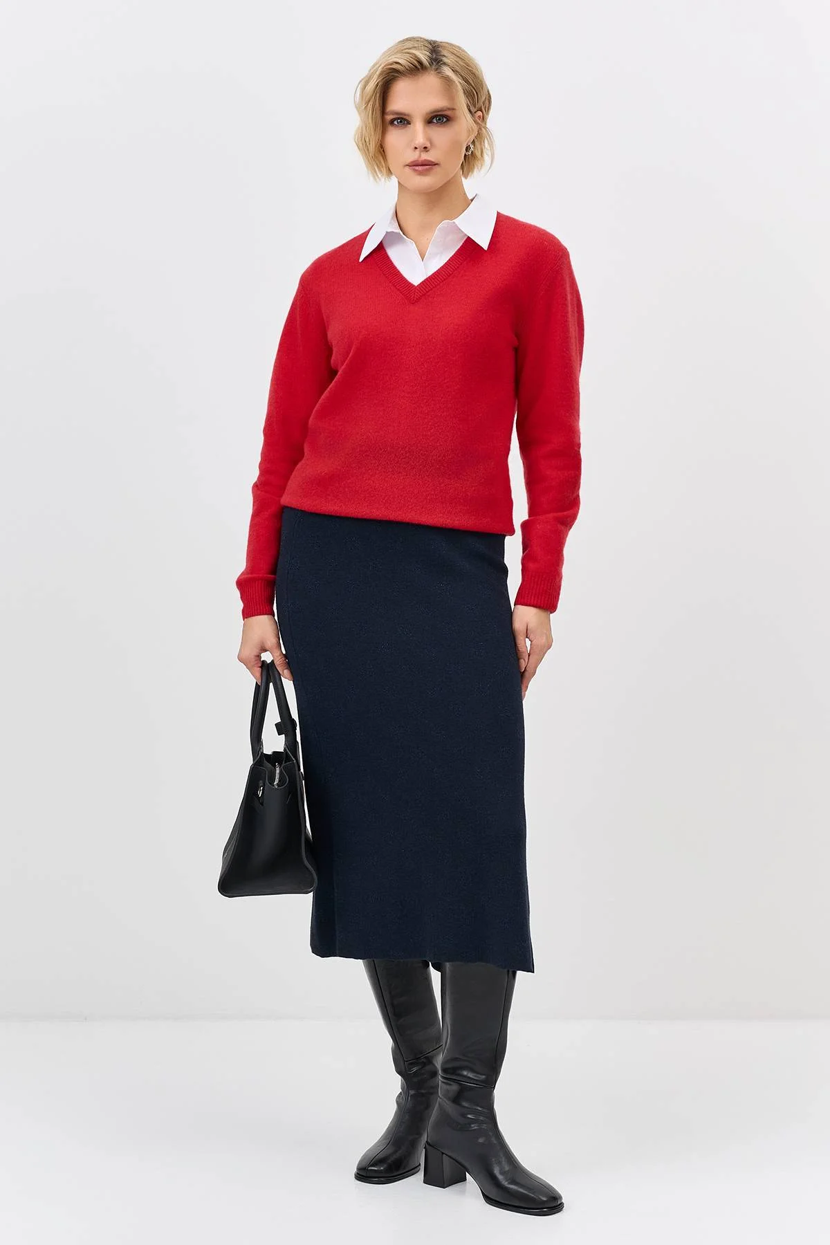 Лимитированная серия красный джемпер с V-образным вырезом из 100% кашемира и ремень, 38