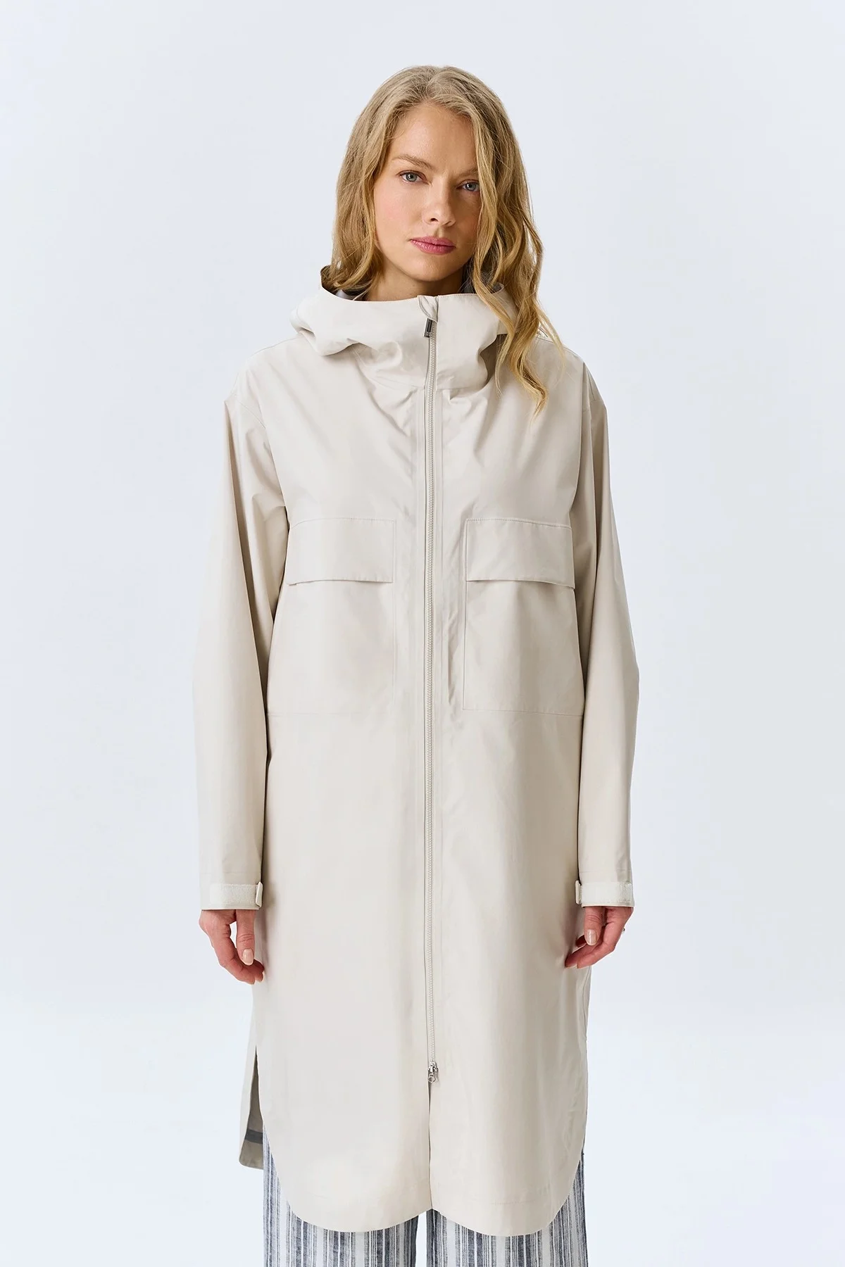 Свободный плащ с капюшоном, 34