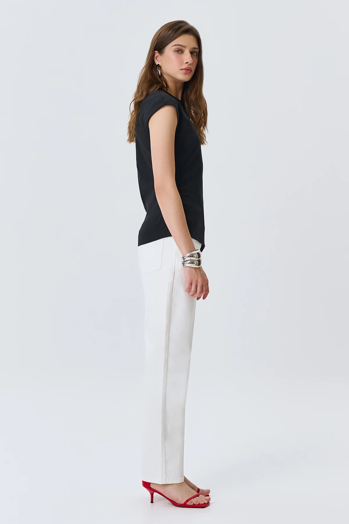 Прямые джинсы с акцентными швами, 44