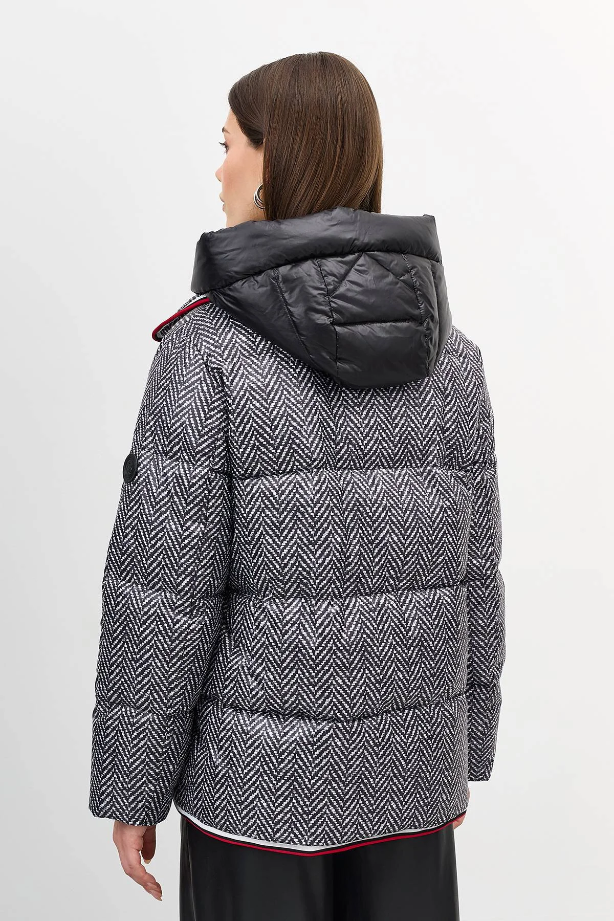 Лимитированная серия комбинированная куртка с принтом и палантин, 52