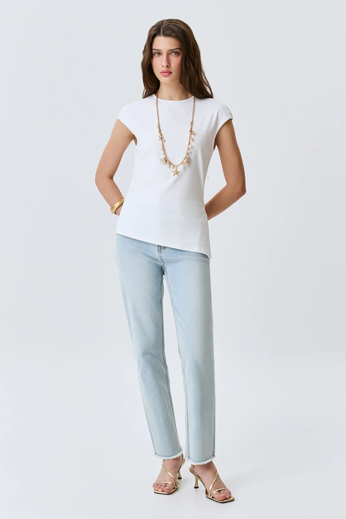 Асимметричный топ с высоким разрезом, 44