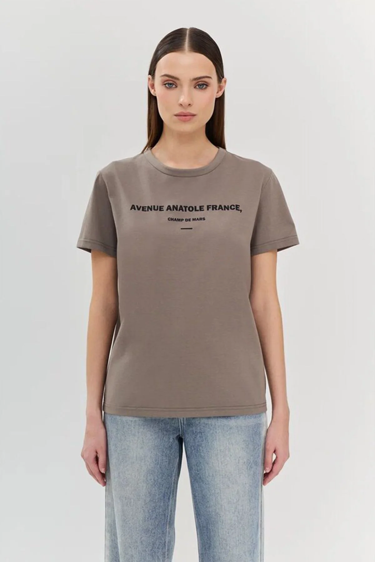 Футболка с надписью и круглым вырезом горловины, 42р