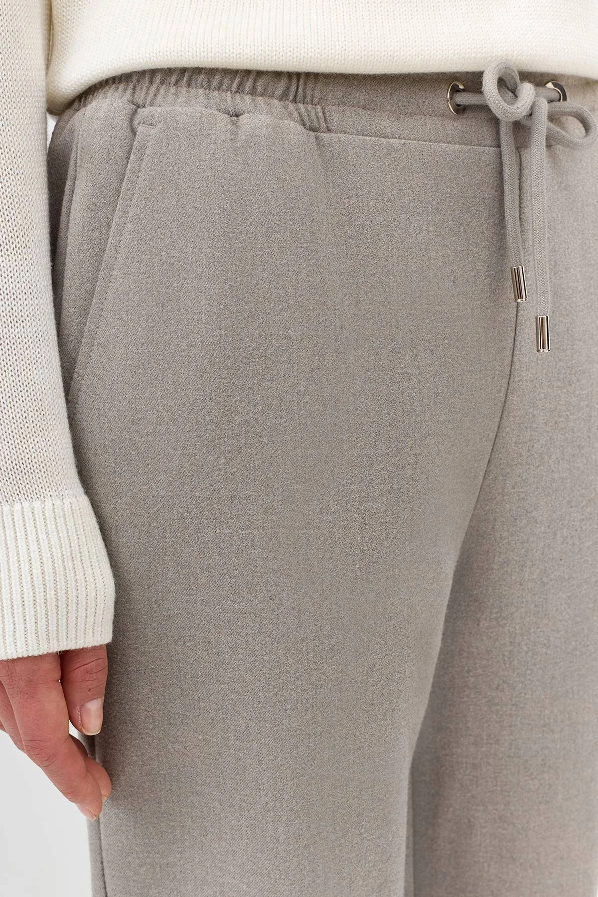 Комфортные брюки с шерстью, 36