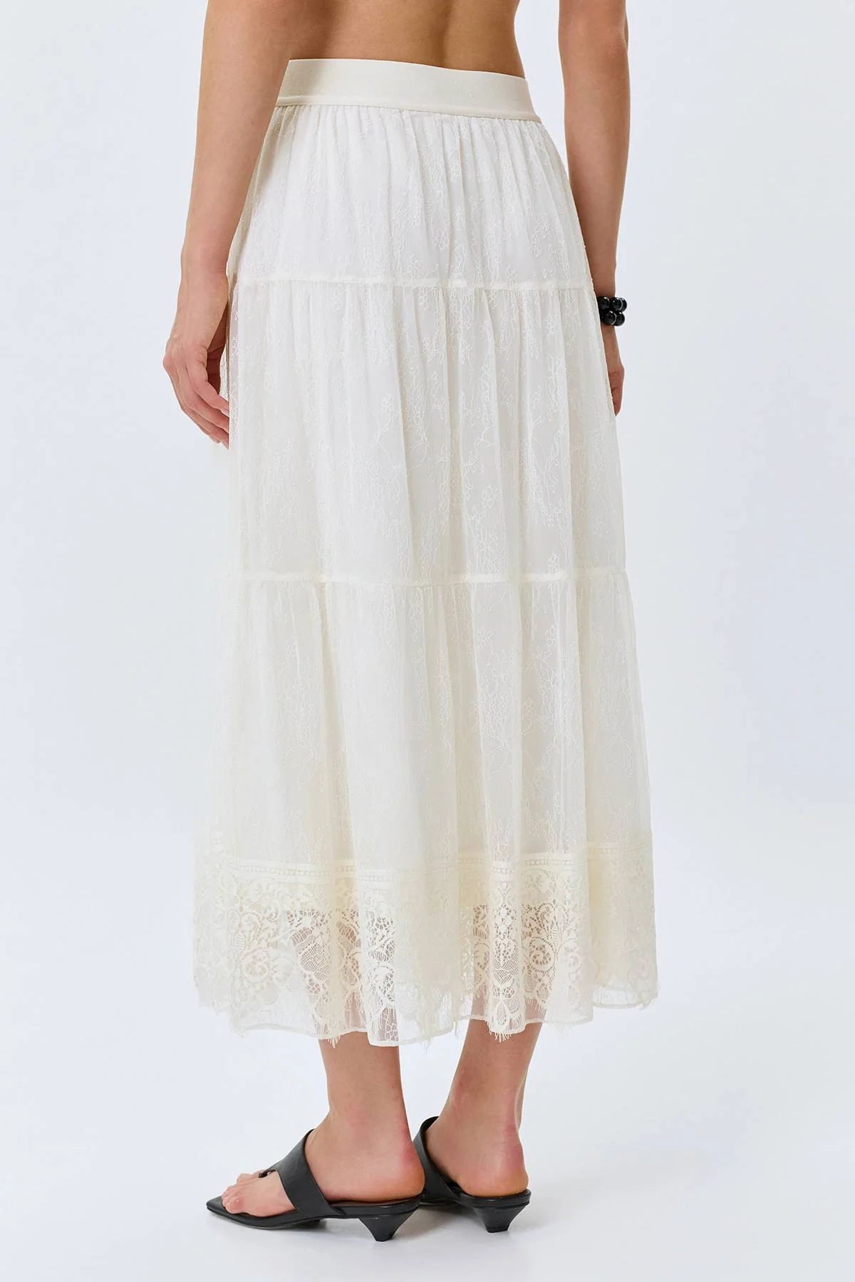 Юбка из тонкого кружева, 44