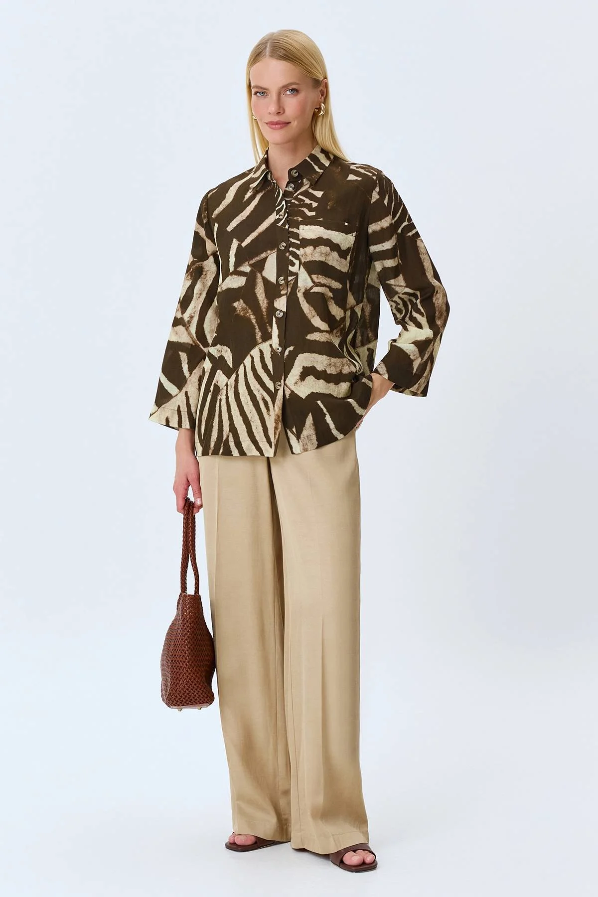 Блузка из тенселя в стиле "Сафари", 44