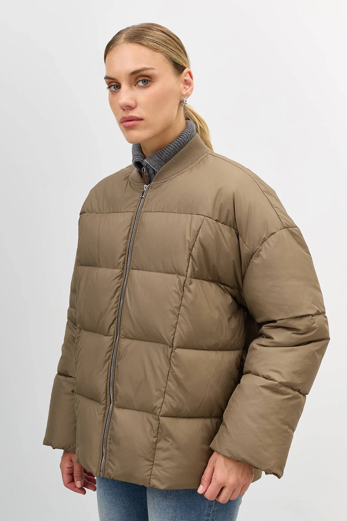 Лимитированная серия куртка с бордовым палантином , 40