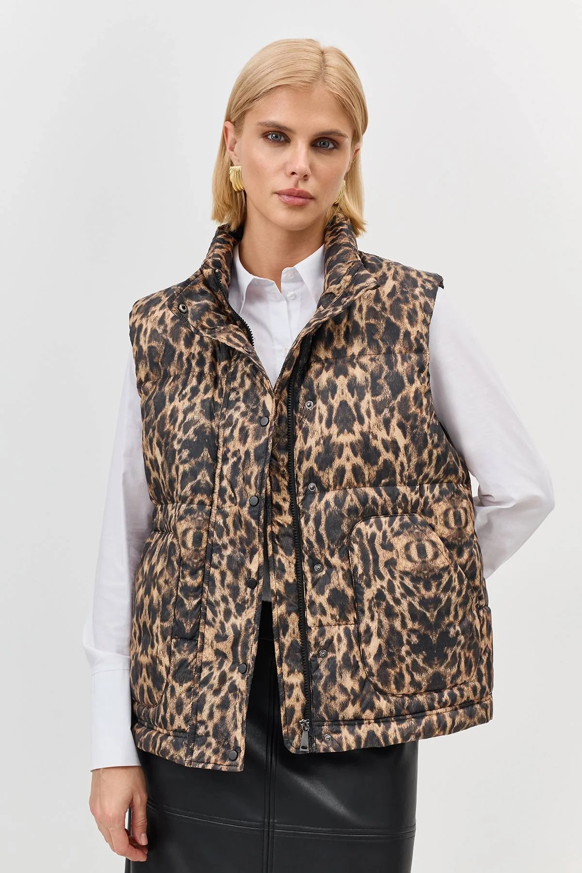Лимитированная серия жилет с анималистичным принтом и палантин, 34
