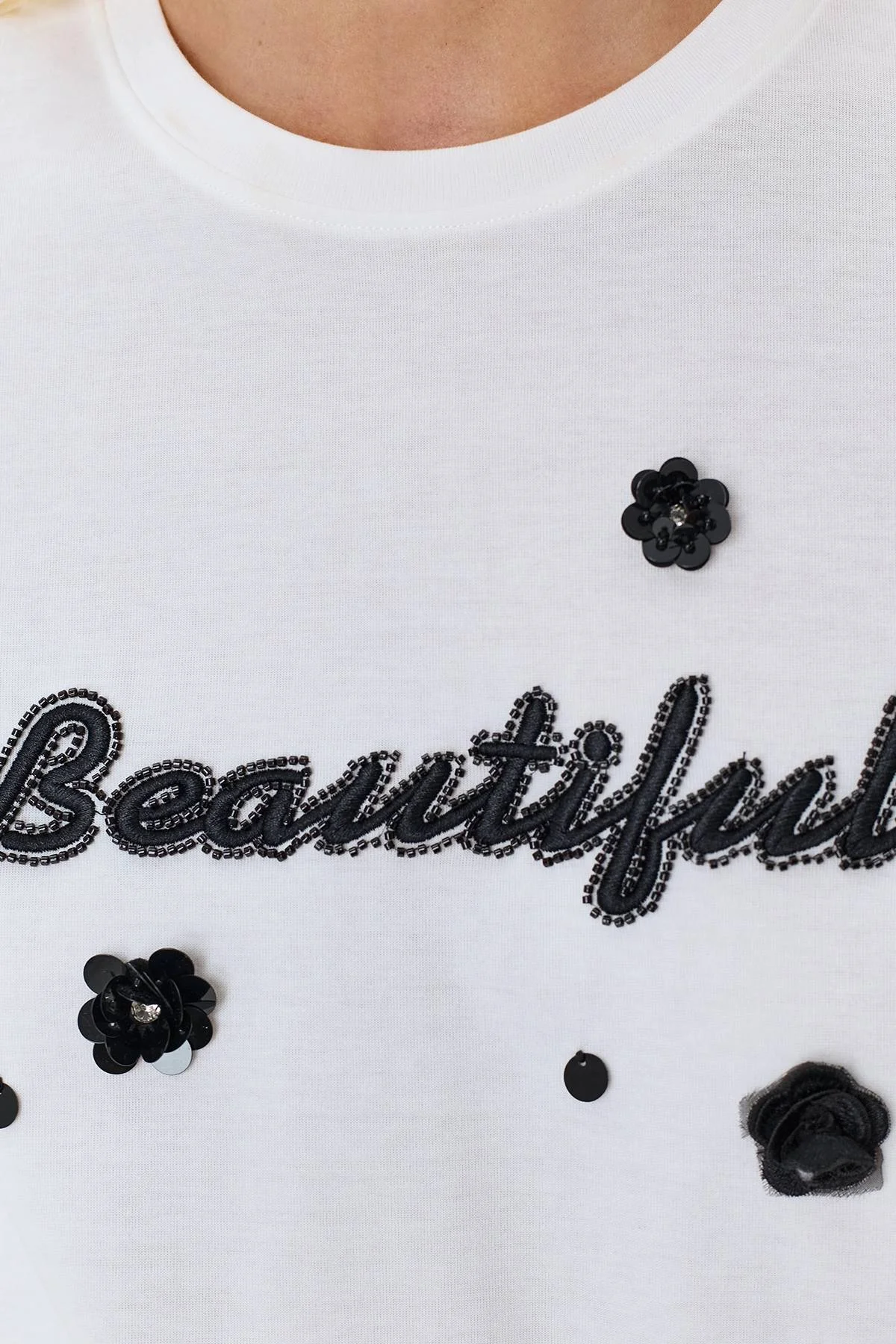 Футболка с декором 3D, 44