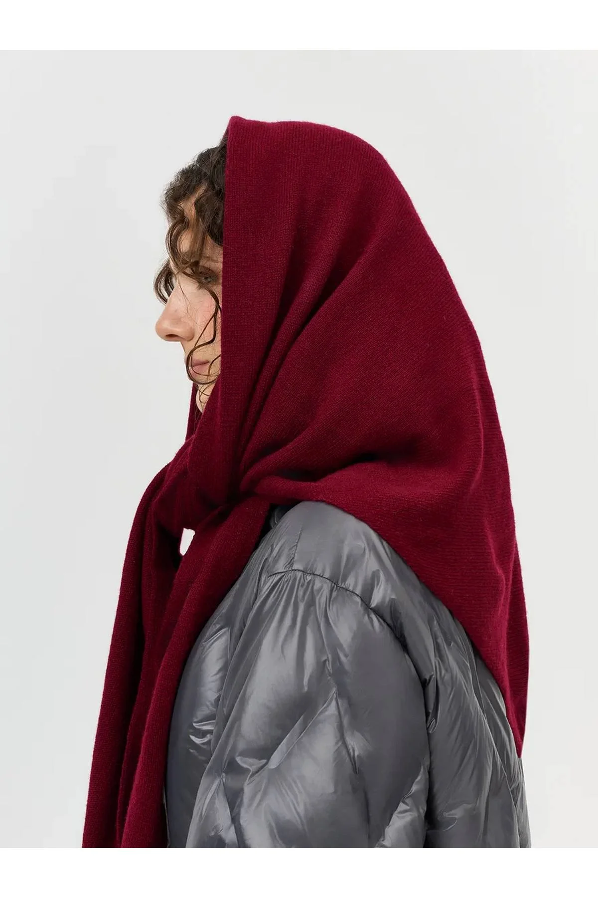 Косынка бордовая, One