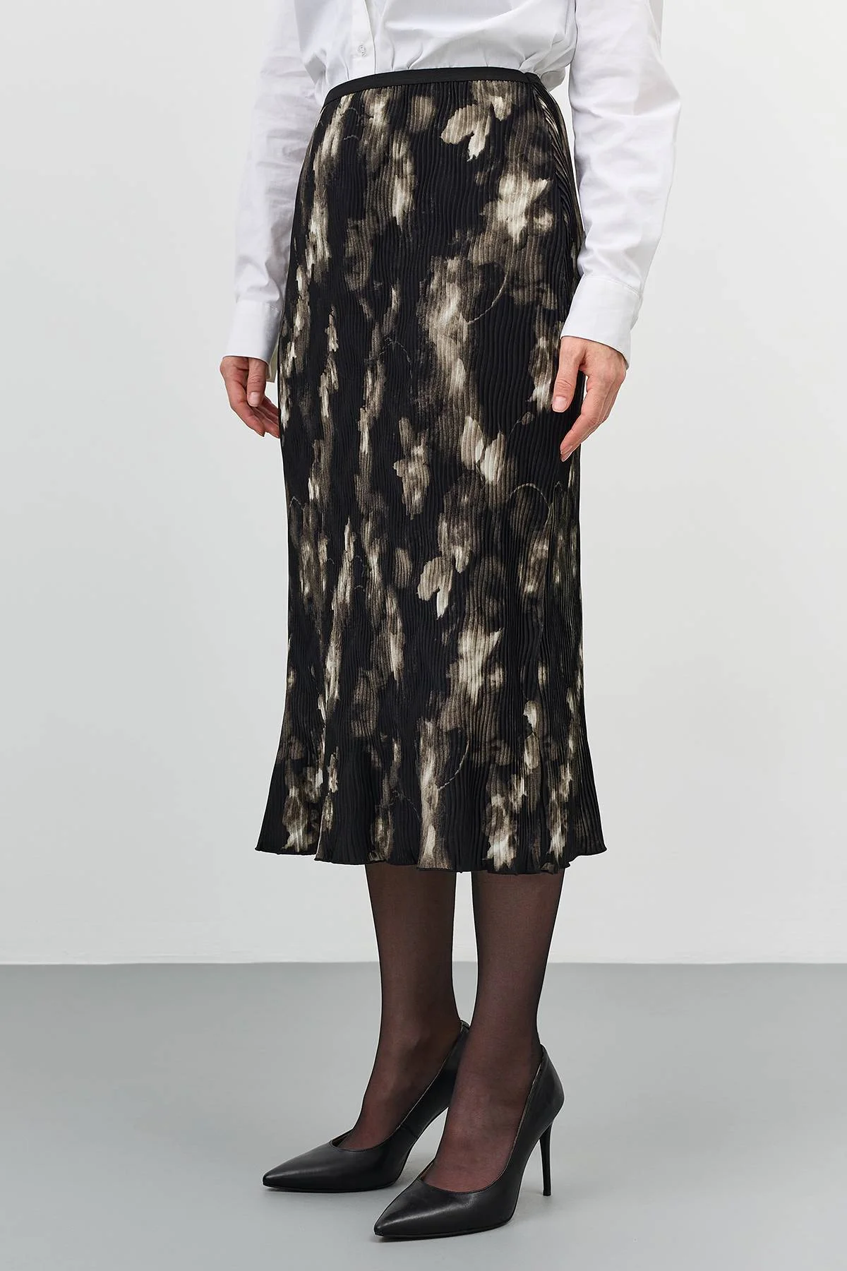 Юбка-плиссе из фактурной ткани, 46