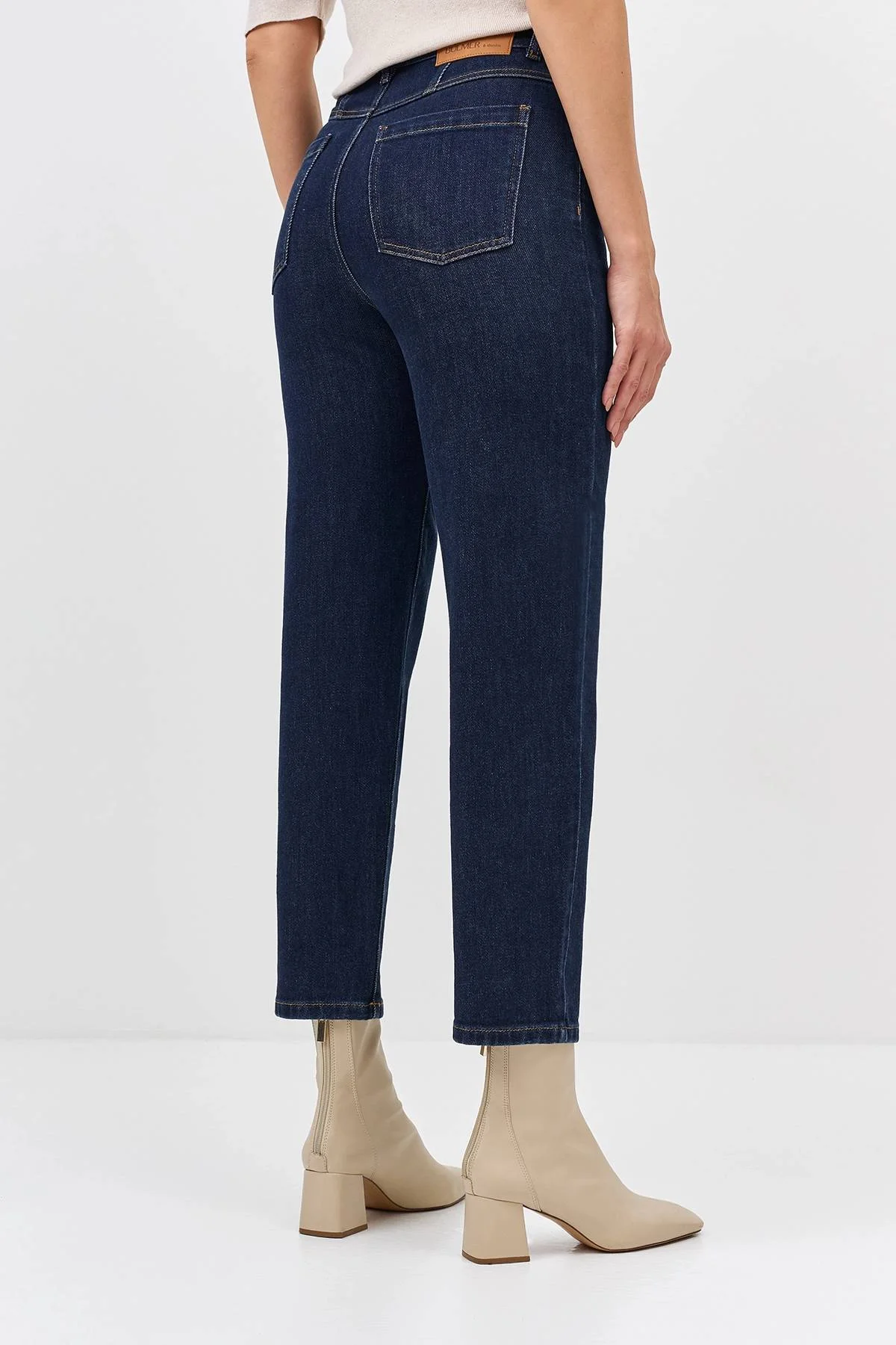 Джинсы с акцентной кокеткой, 36