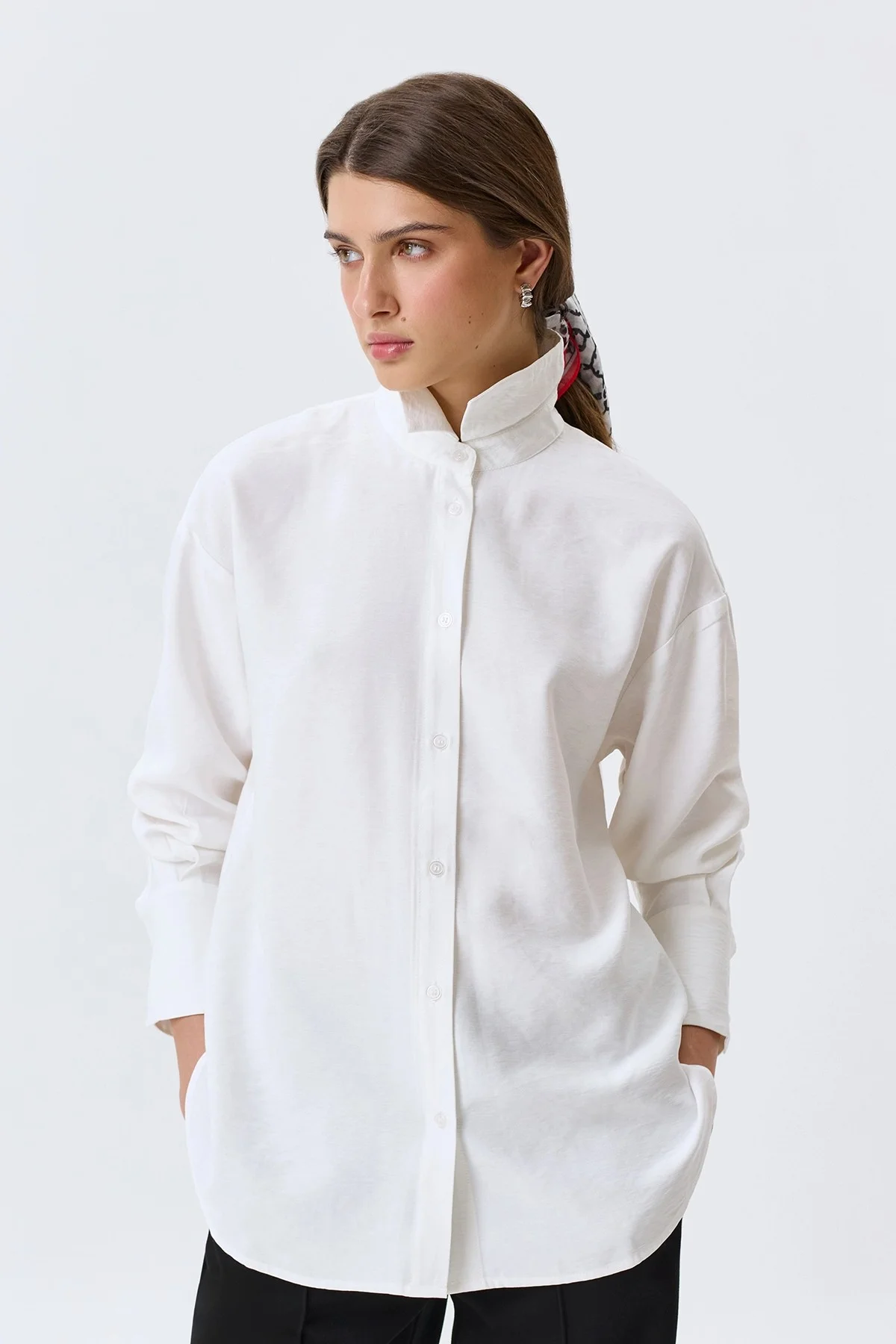 Классическая блузка из вискозы, 50