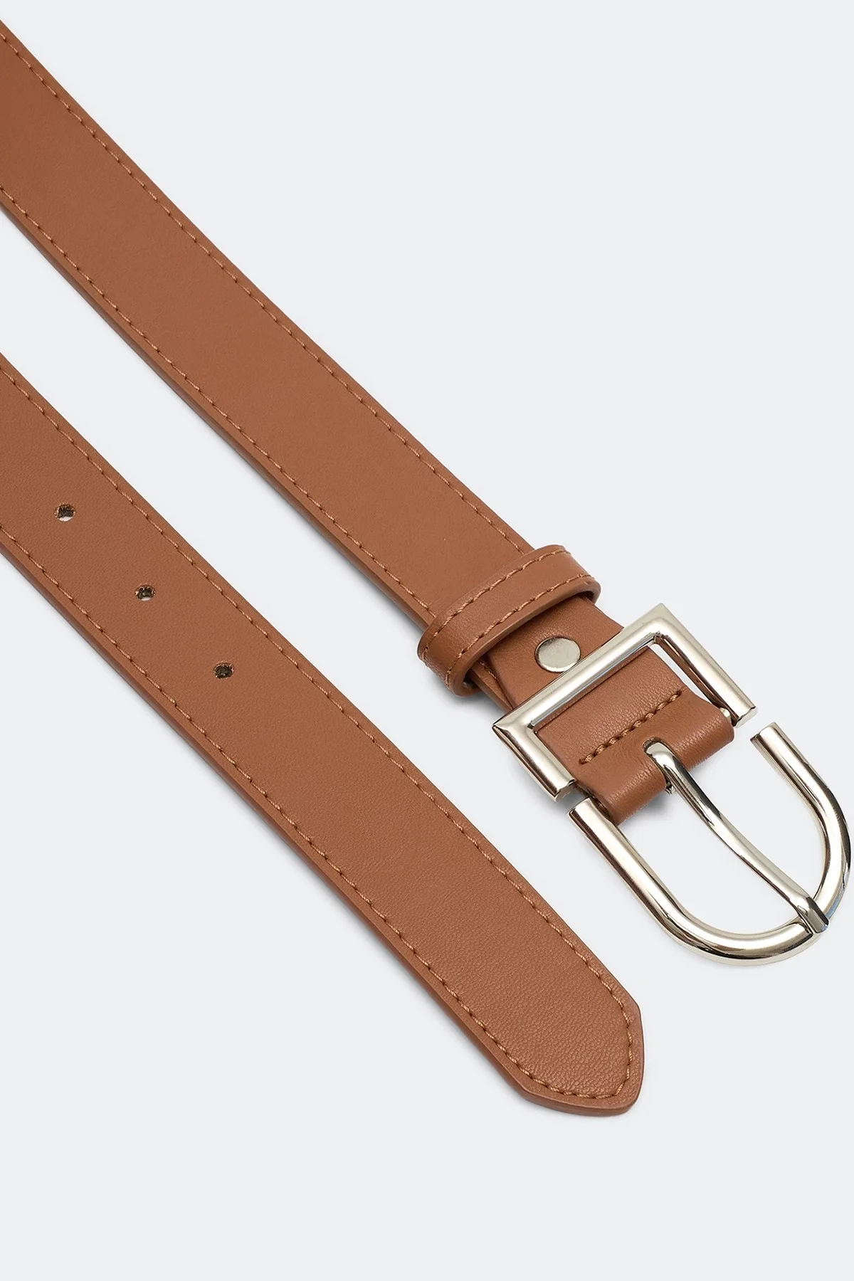 Базовый ремень с акцентной пряжкой, M