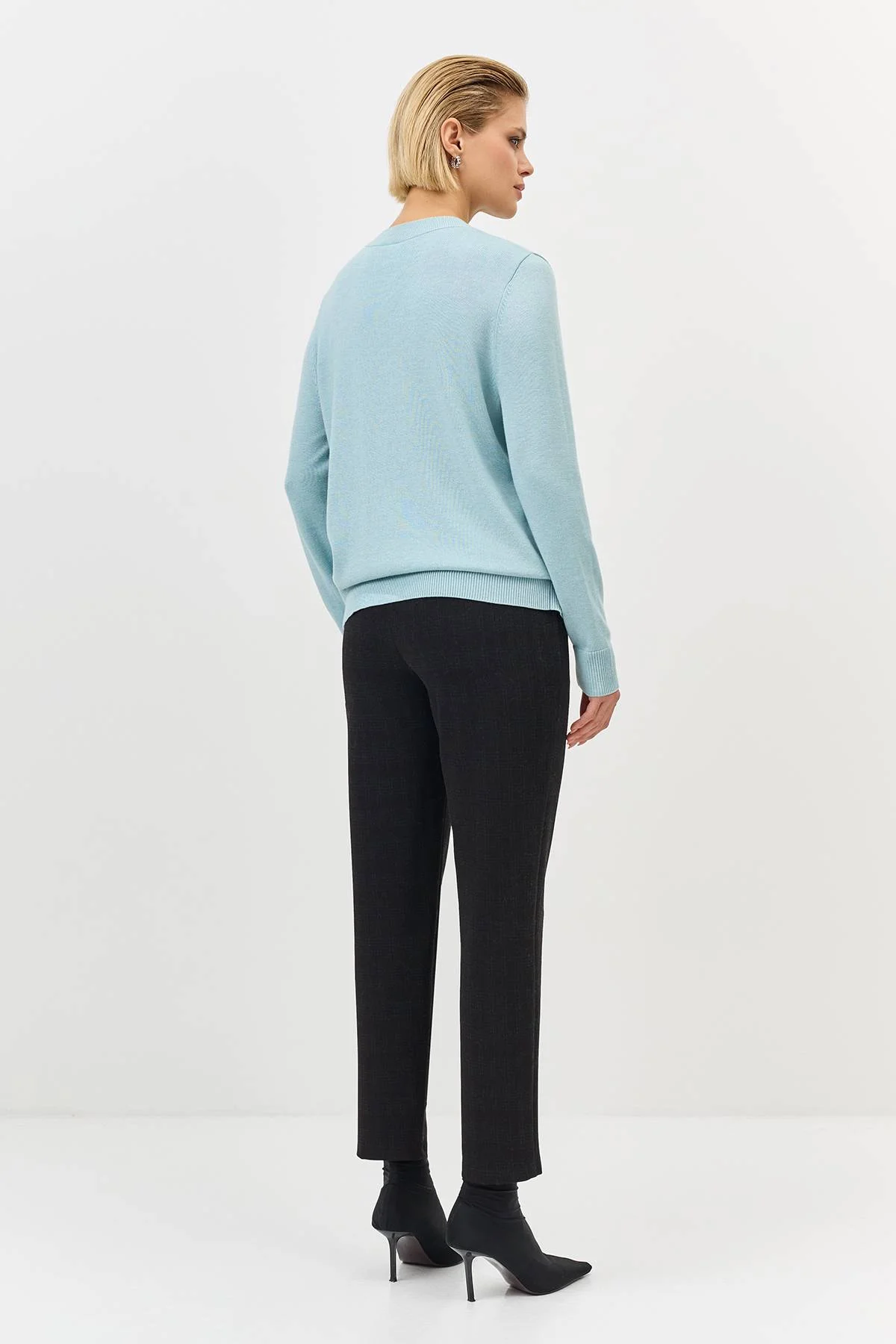 Лимитированная серия джемпер фактурной вязки и ремень, 36 Лимитированная серия джемпер фактурной вязки и ремень, 36