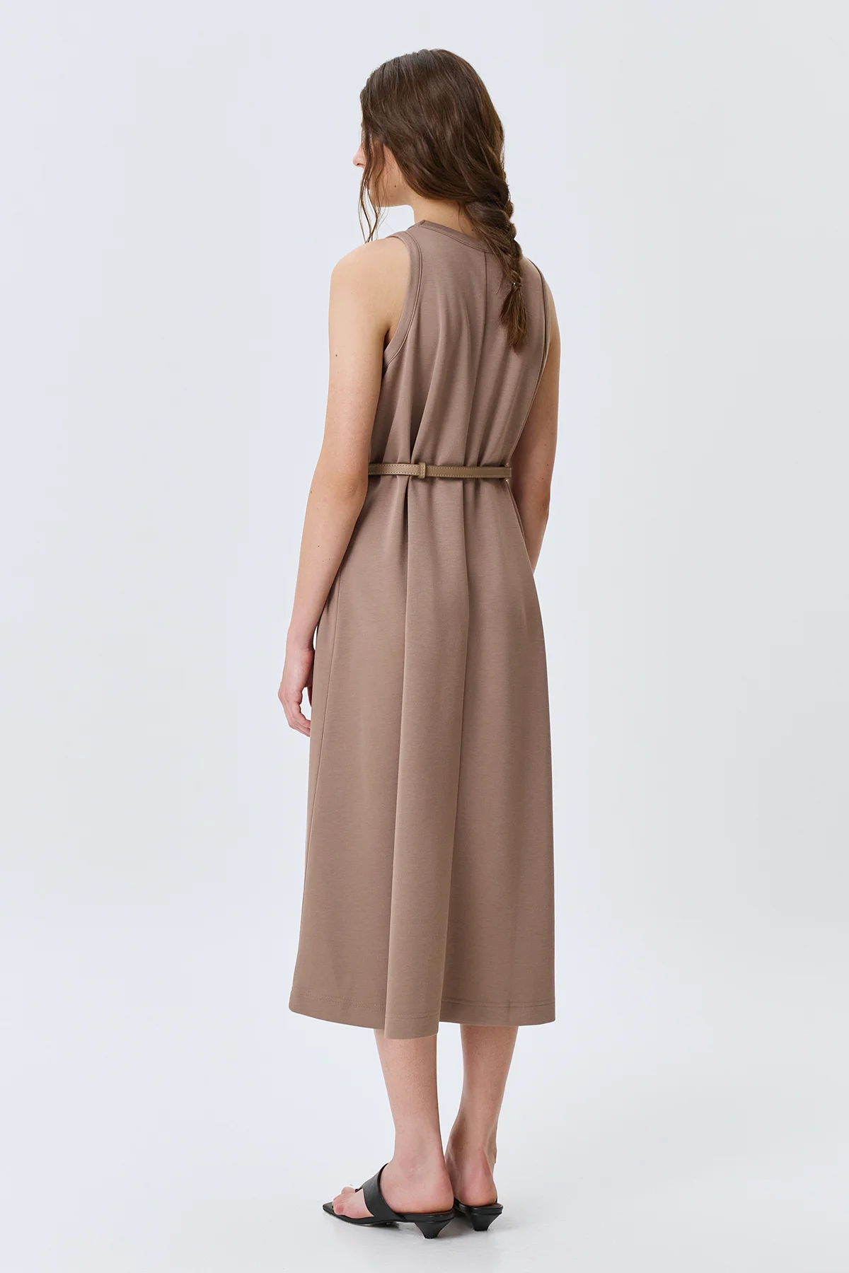 Трикотажное платье-макси с поясом, 42