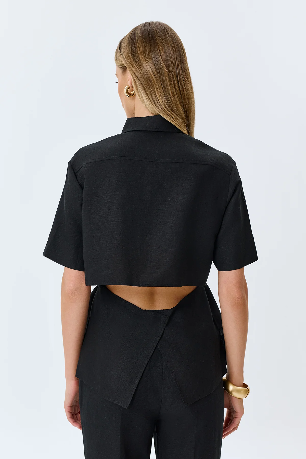 Рубашка офисная с коротким рукавом, 46