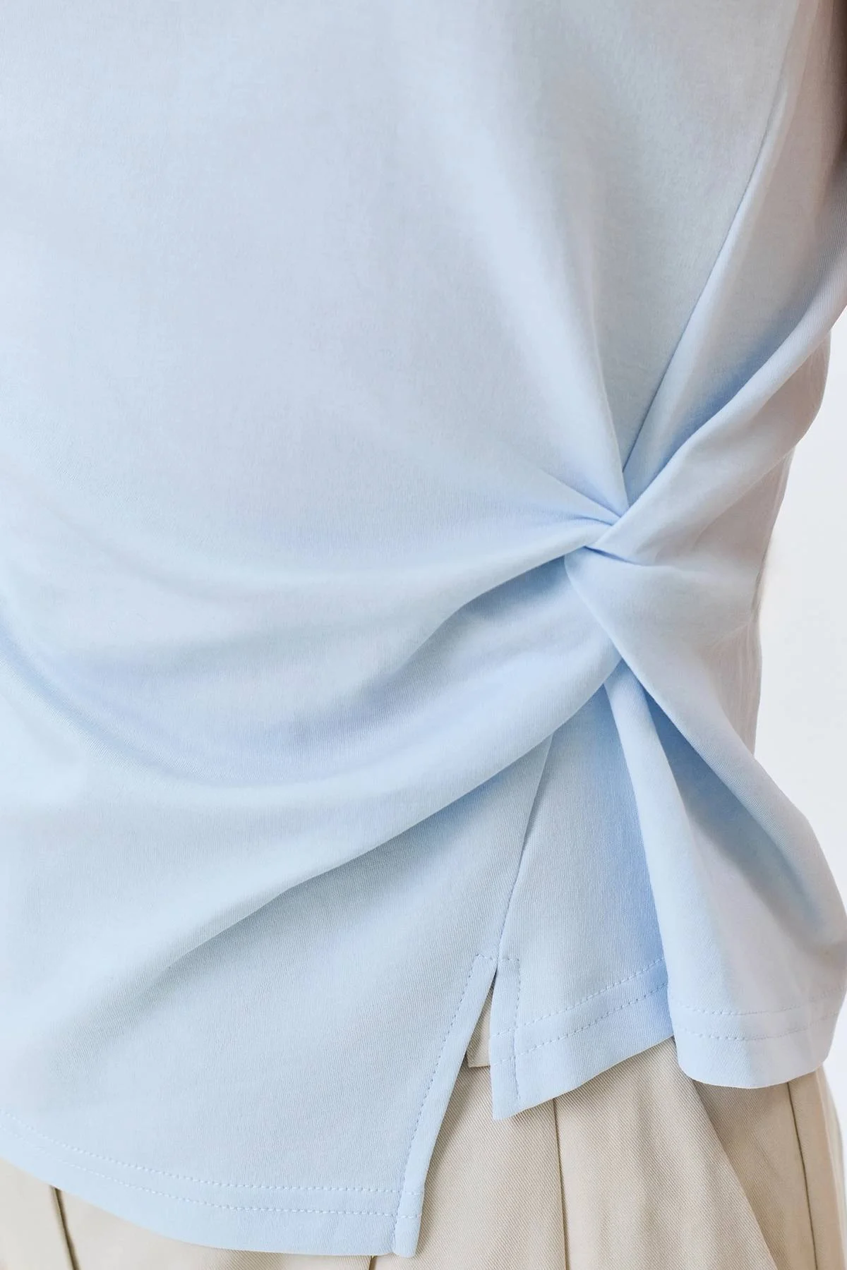 Топ с асимметричными складками, 44