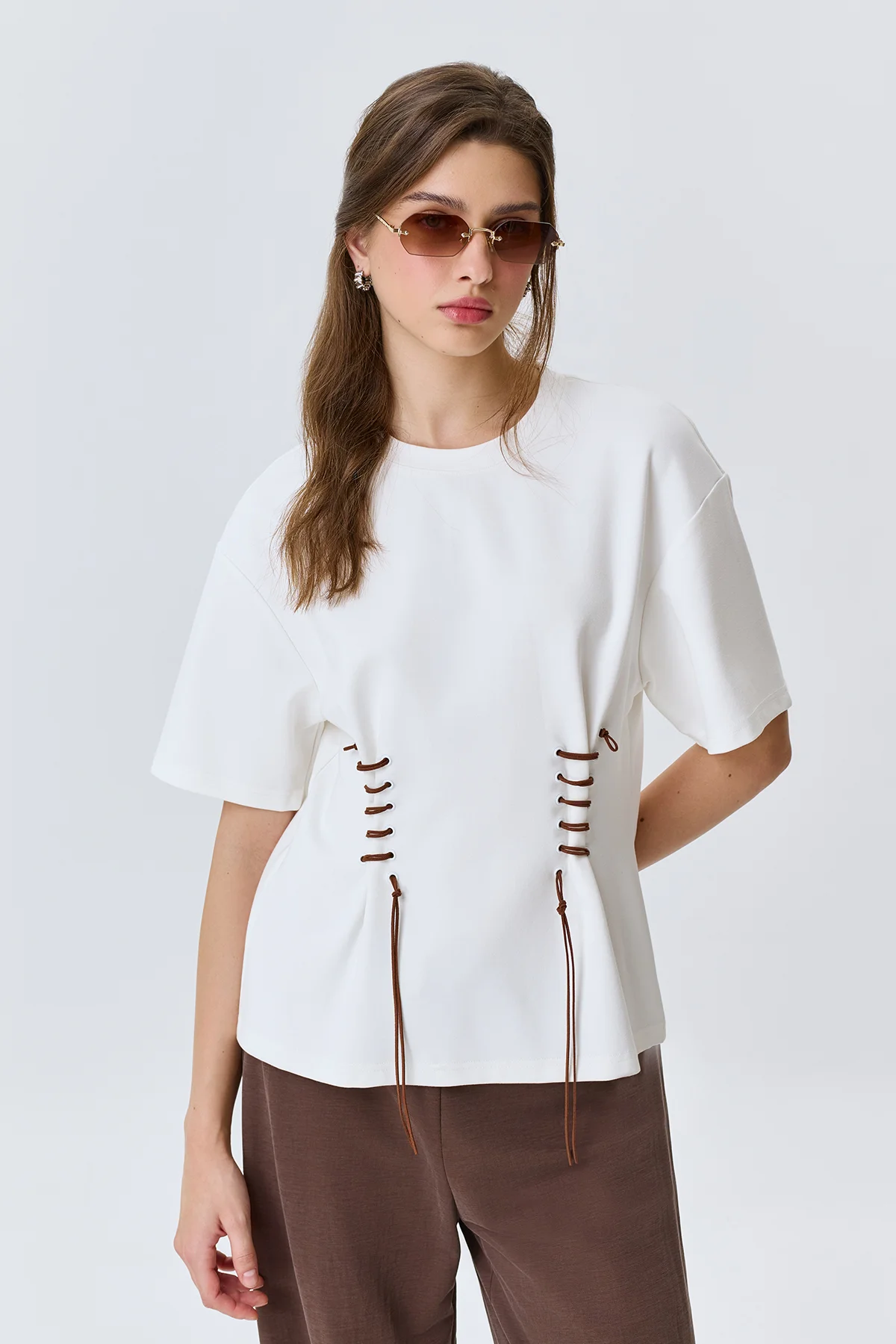 Джемпер с контрастной шнуровкой, 50