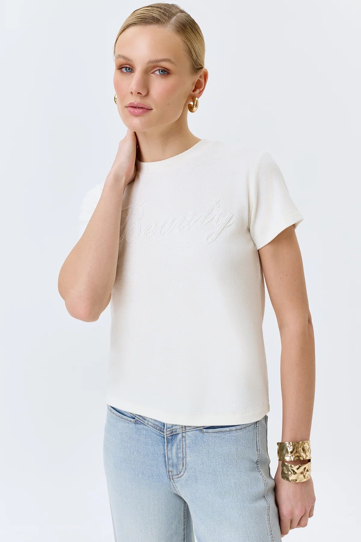 Футболка с вышивкой, 48