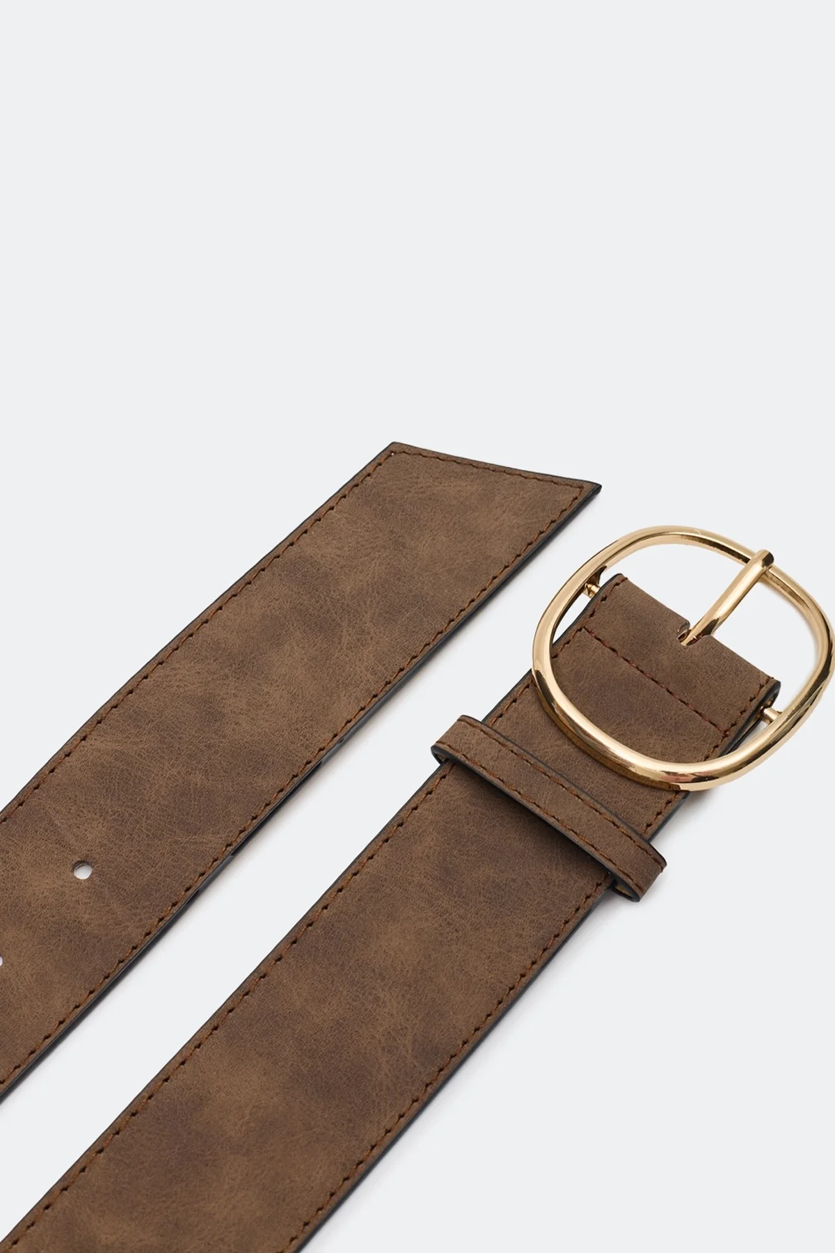 Широкий ремень с круглой пряжкой, M