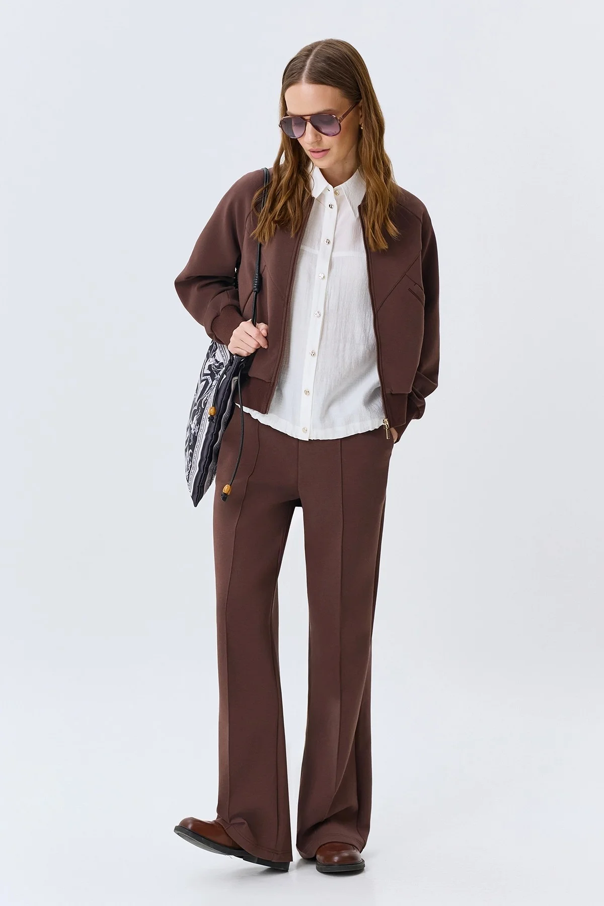 Трикотажные брюки в шоколадном оттенке, 40