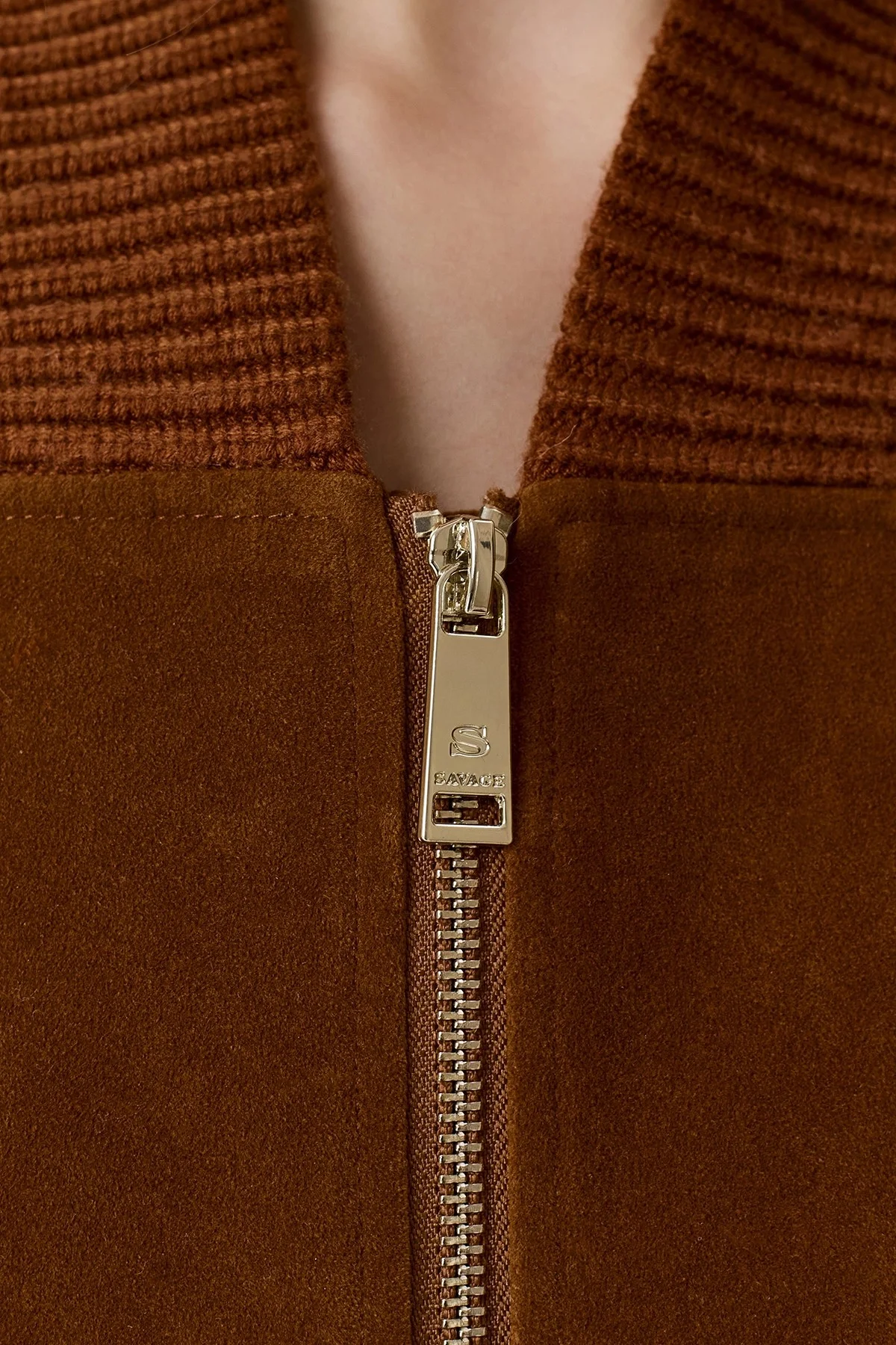 Укороченный жакет из искусственной замши, 46