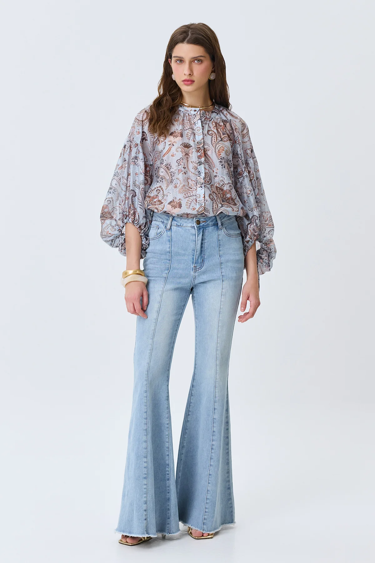 Широкие джинсы с контрастными швами, 52