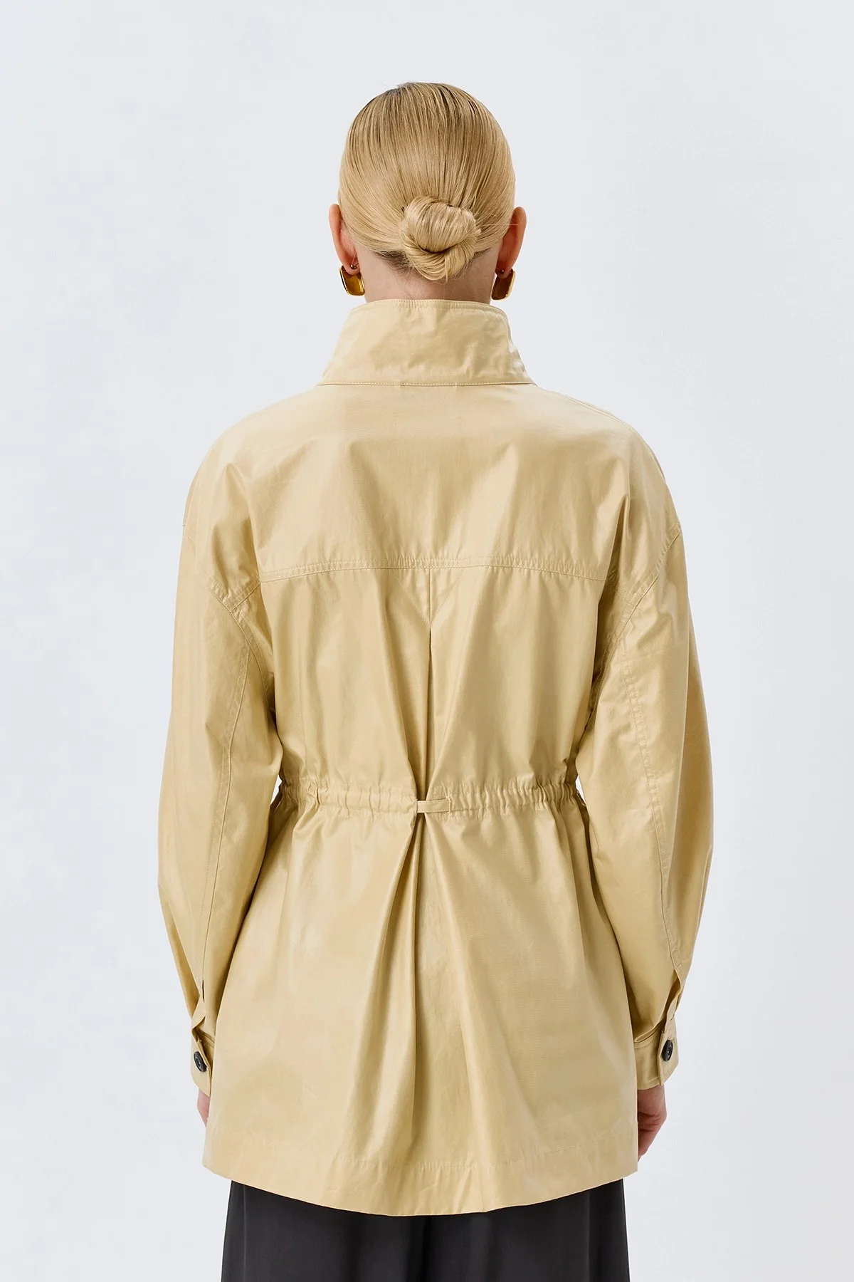 Яркая ветровка из нейлона и хлопка, 42