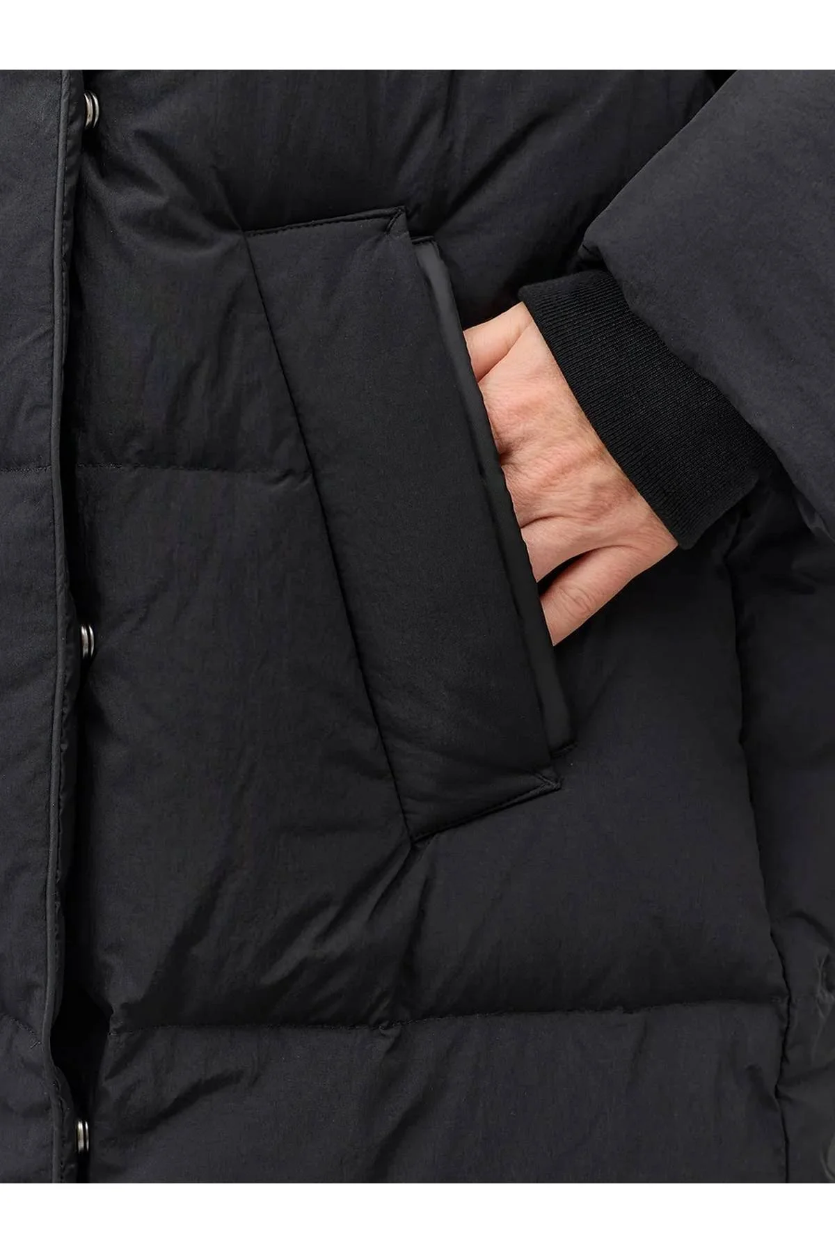 Лимитированная серия  пуховик с капюшоном и палантин, 44