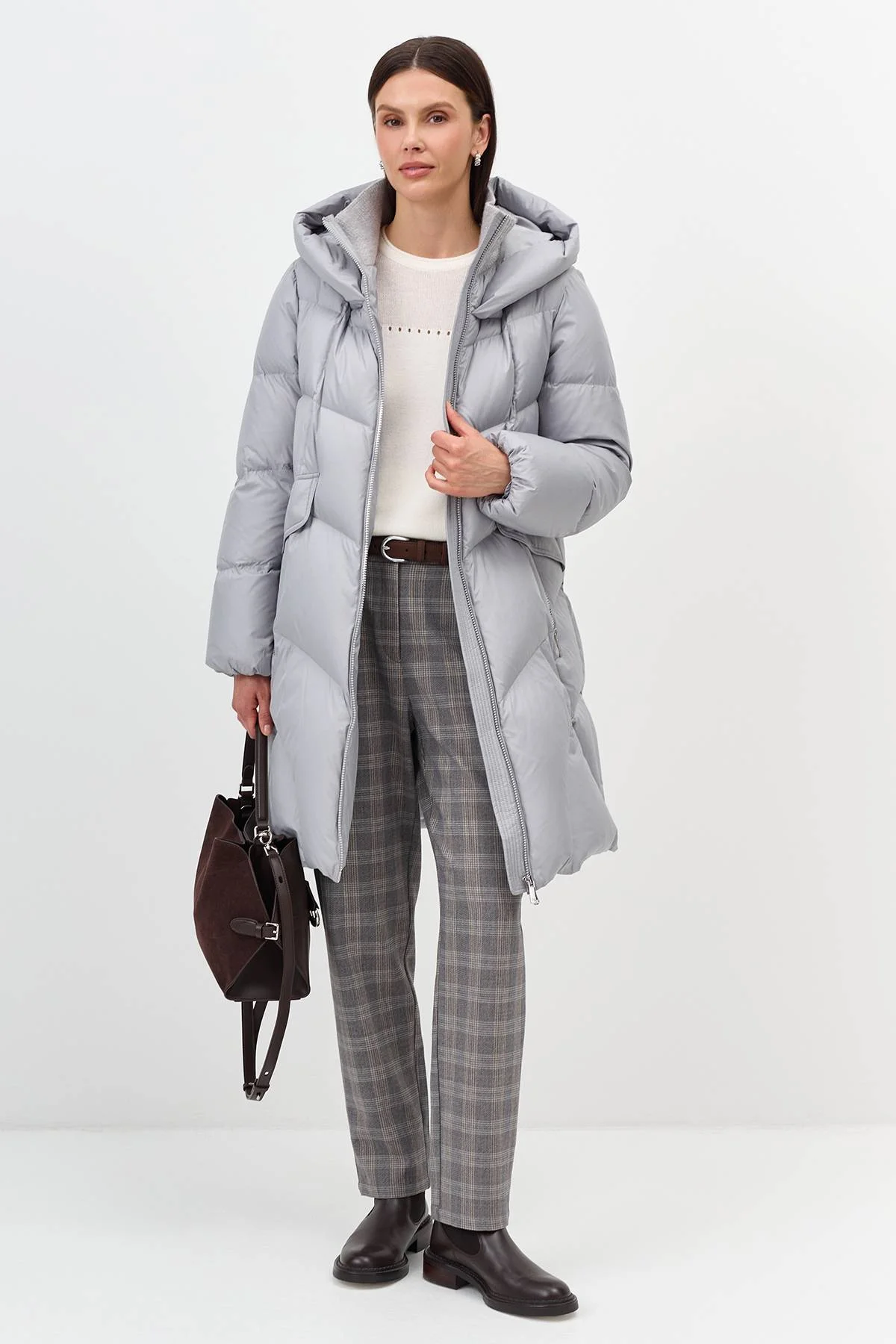 Лимитированная серия объемный пуховик с фигурной стежкой с палантином, 40