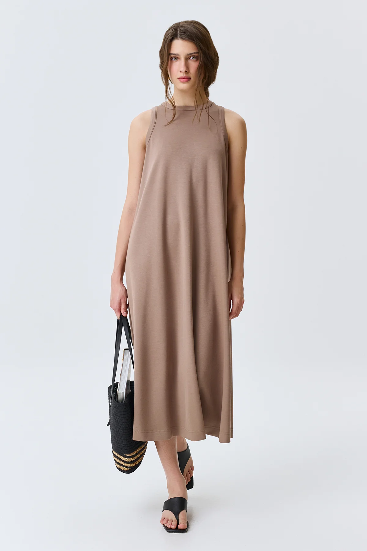 Трикотажное платье-макси с поясом, 42