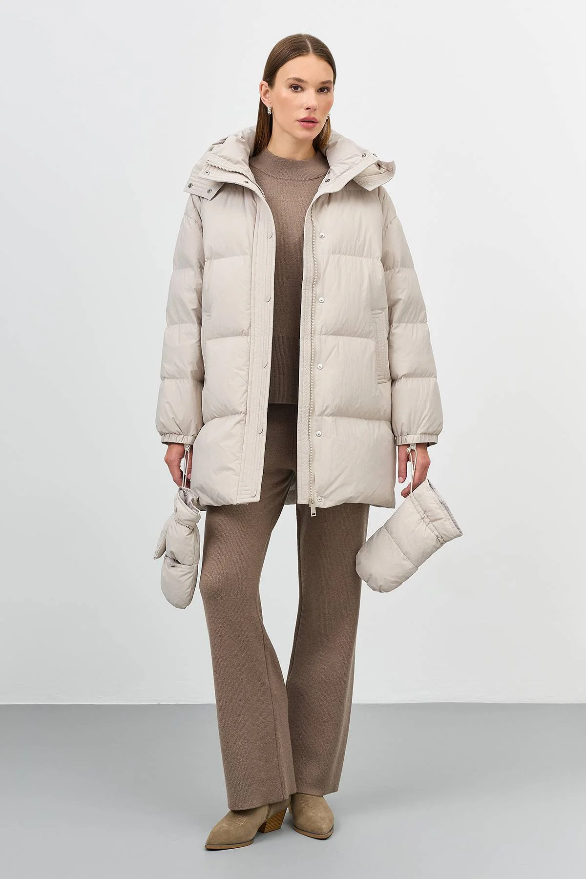 Лимитированная серия пуховик с варежками  , 40 Лимитированная серия пуховик с варежками  , 40