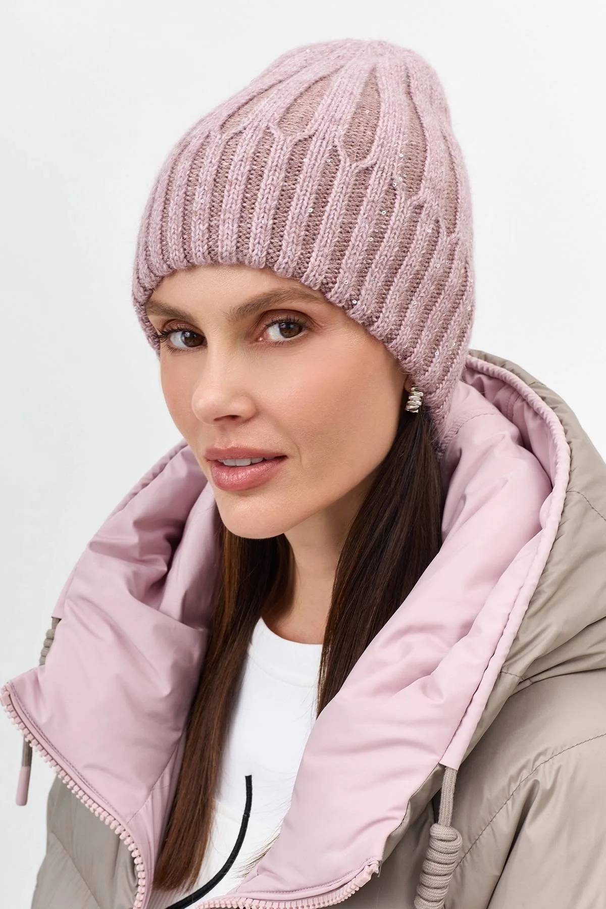 Шапка с мерцающим люрексом и ангорой, One