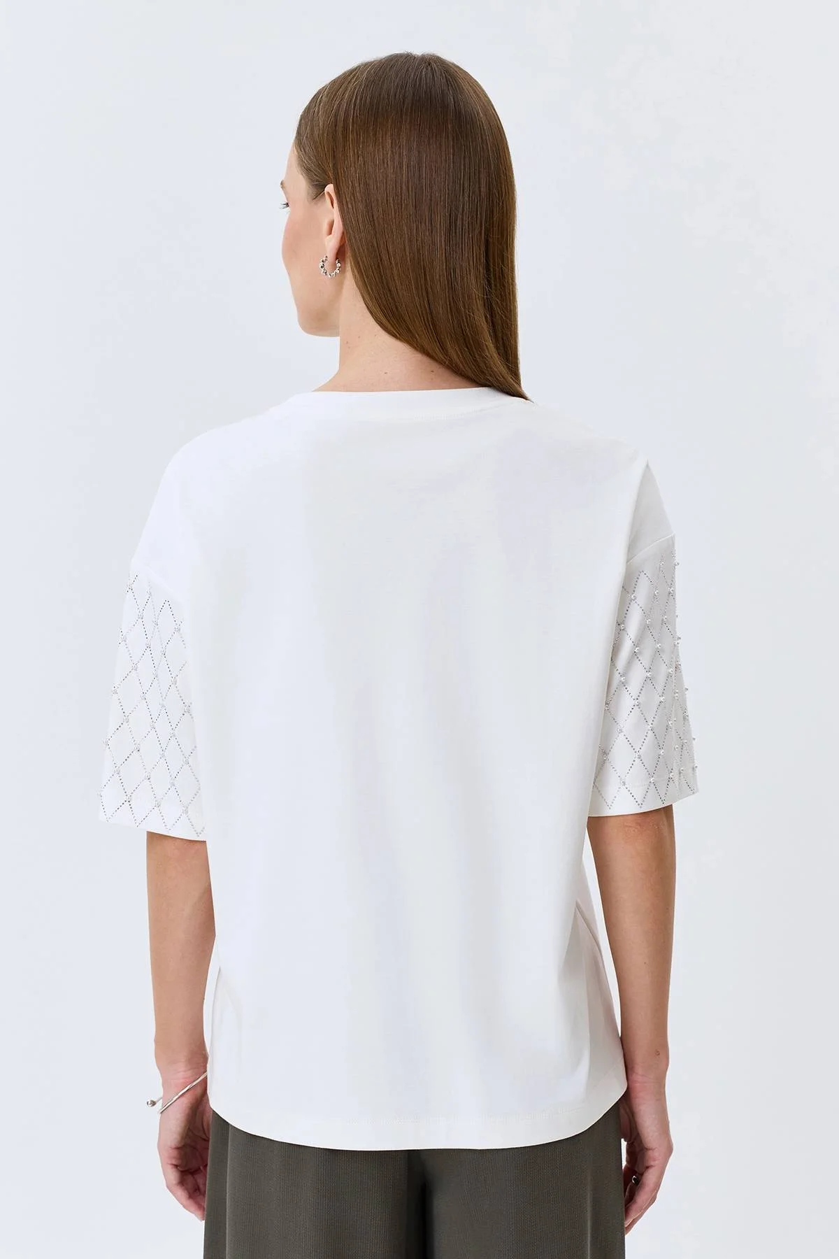 Футболка с мерцающим декором, 44