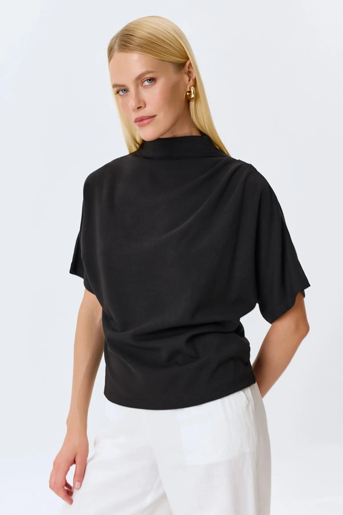 Джемпер с акцентными складками, 34