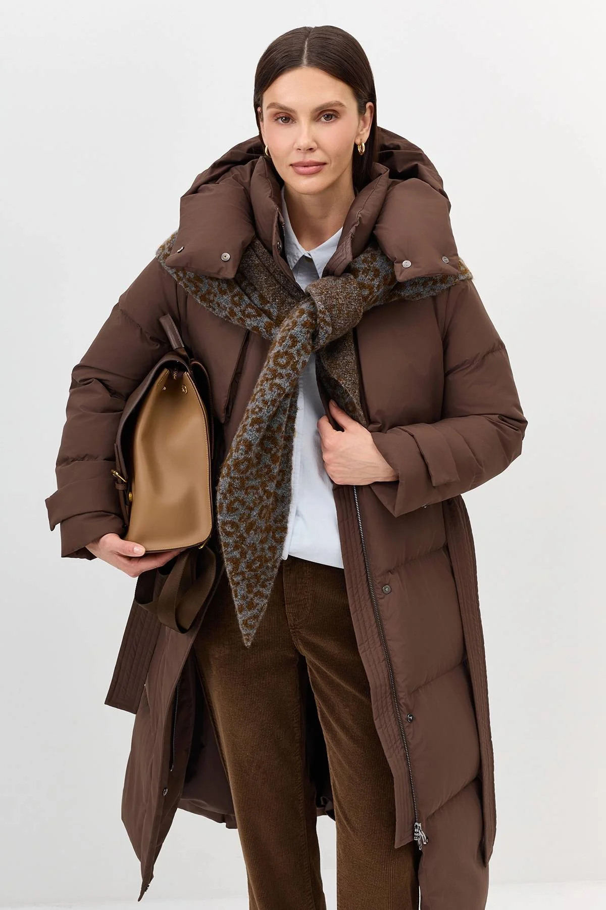 Приталенный пуховик со съемным капюшоном, 46