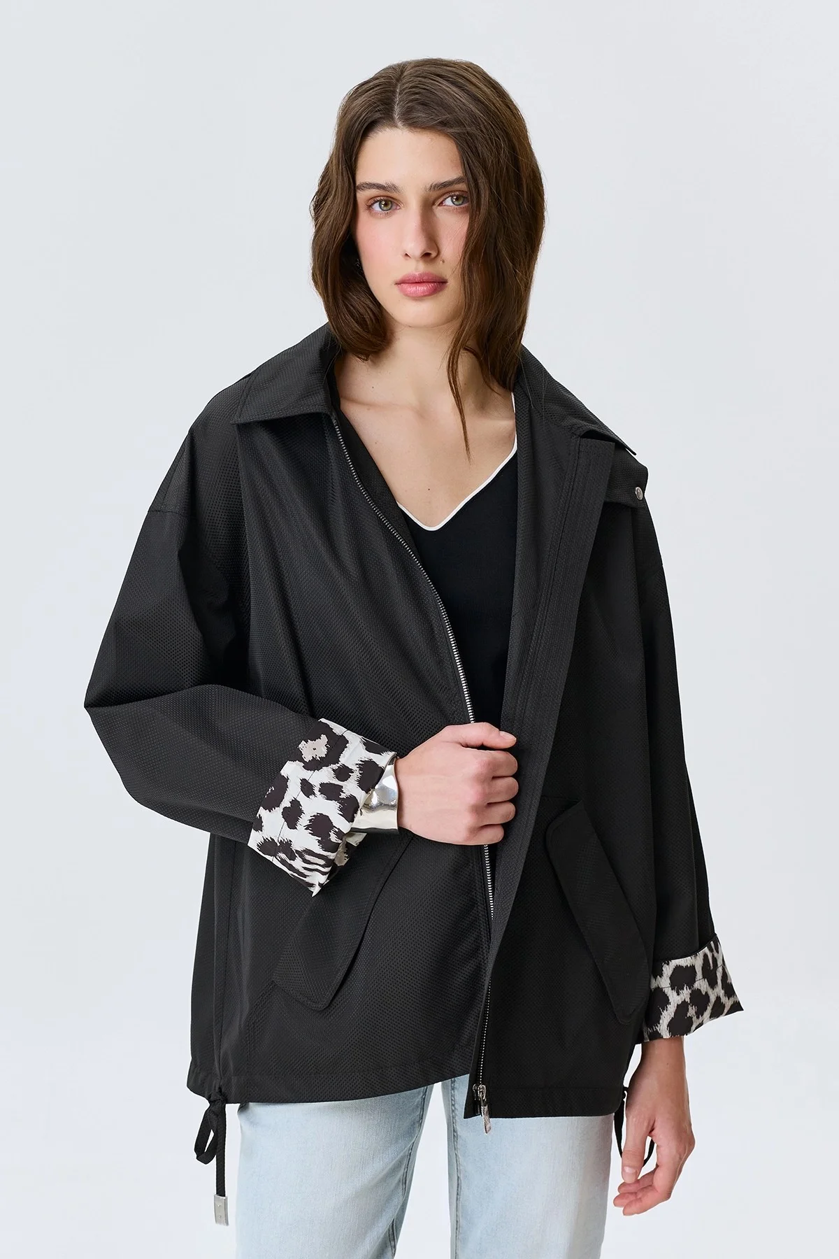 Ветровка с яркой подкладкой, 40