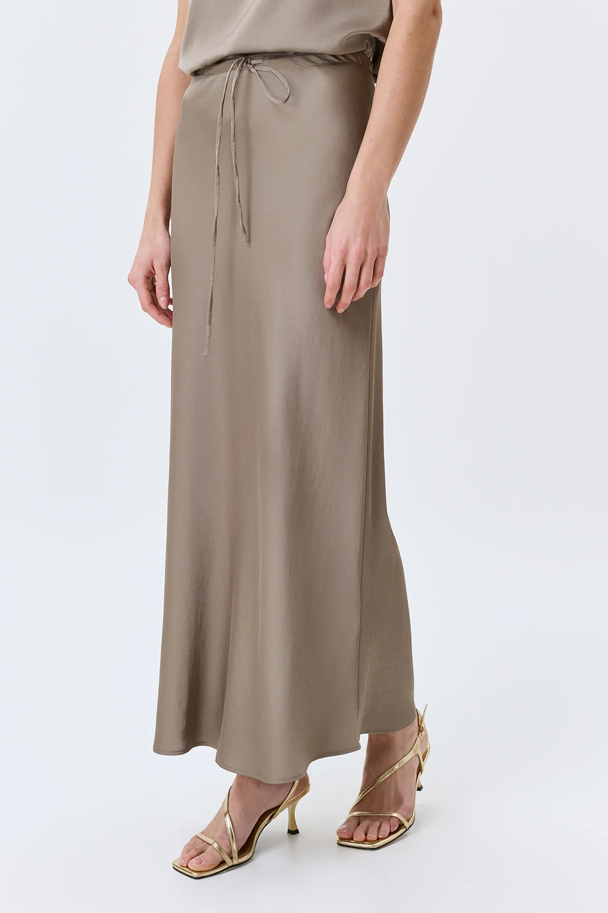 Сатиновая юбка из смесовой вискозы, 50