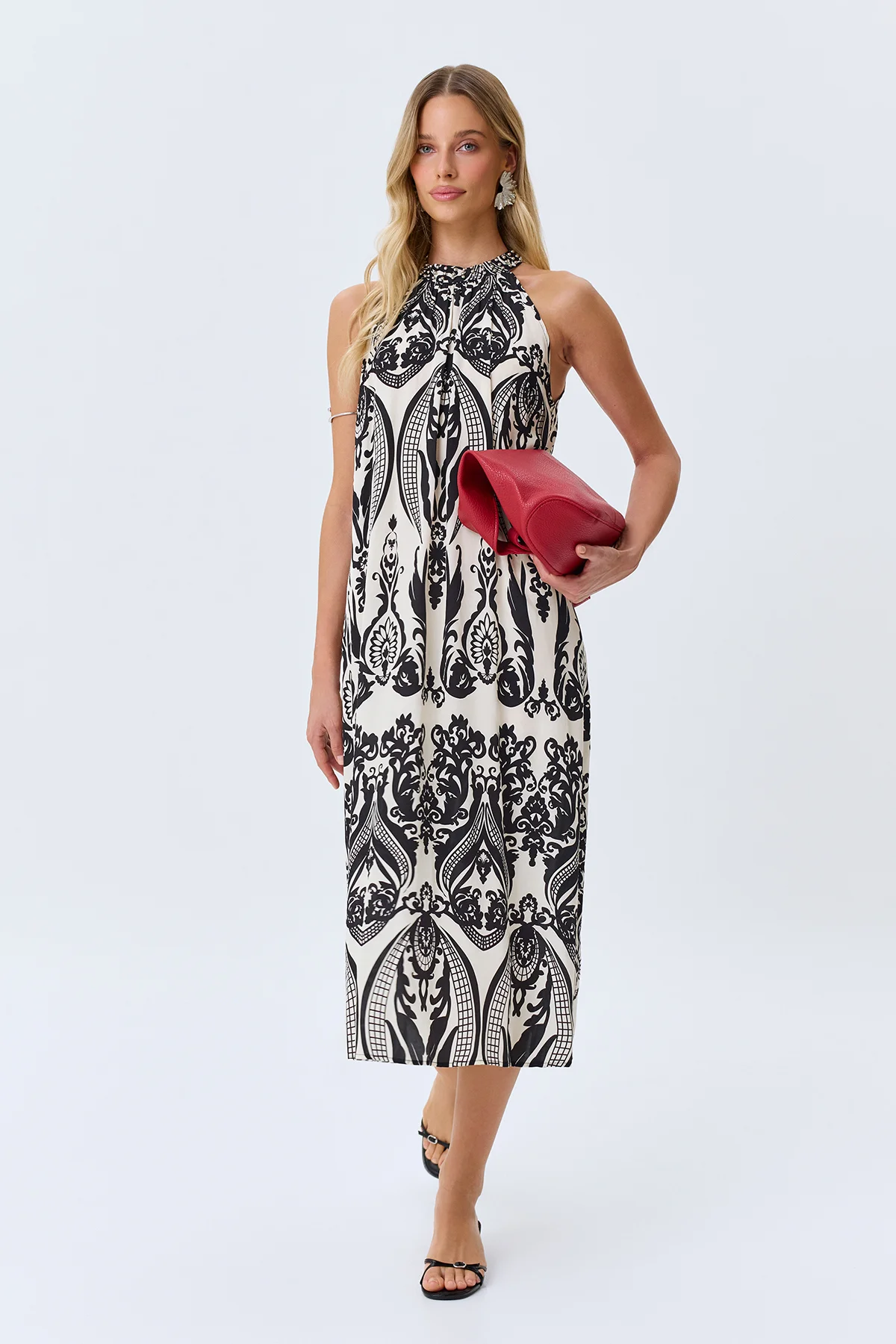 Платье нарядное летнее c поясом, 42