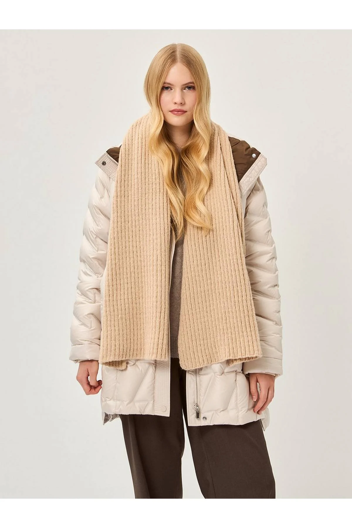 Шарф бежевый, One