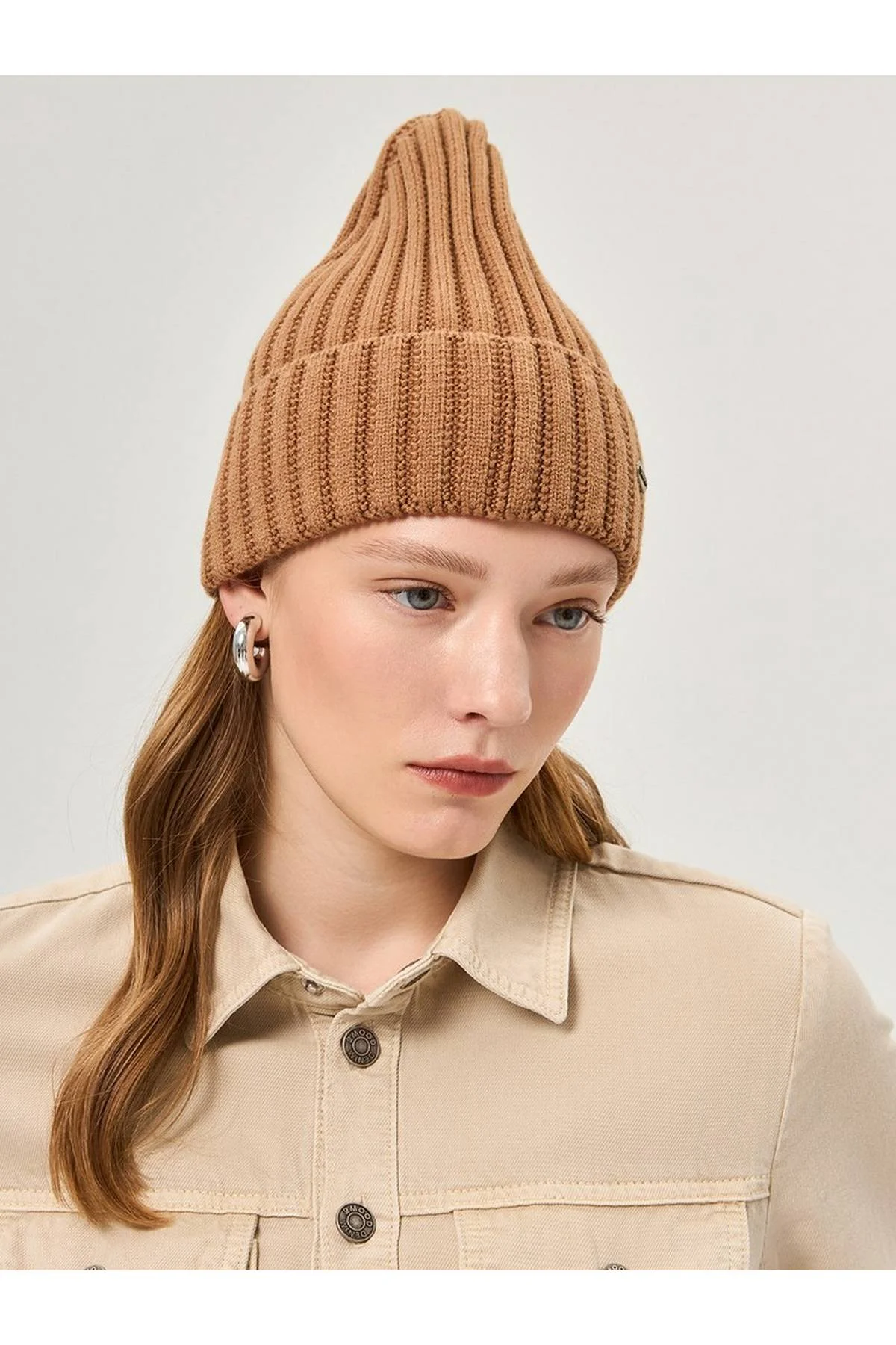 Шапка темно-бежевая, One