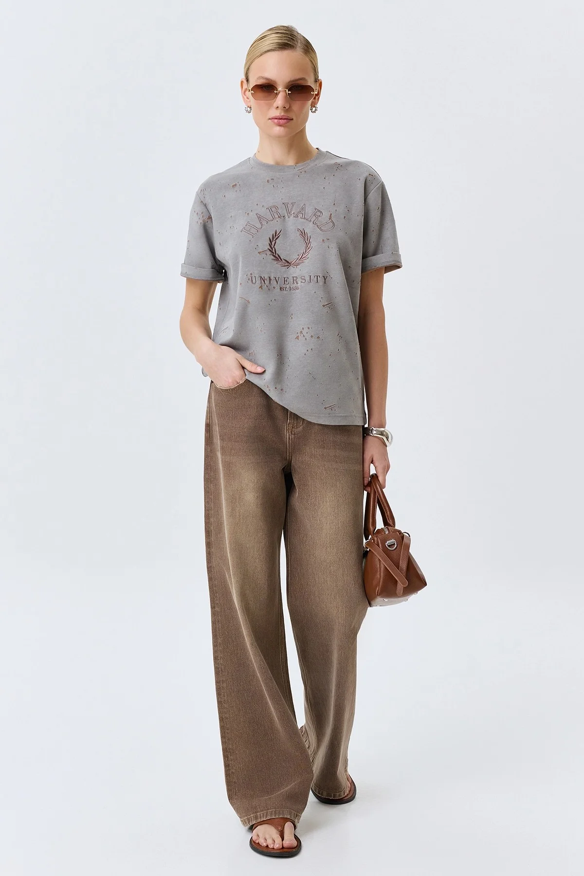 Футболка с дестроями в стиле "College", 44