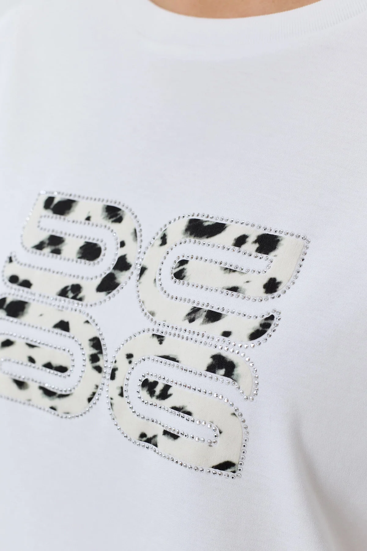Футболка с лого-принтом и стразами, 38