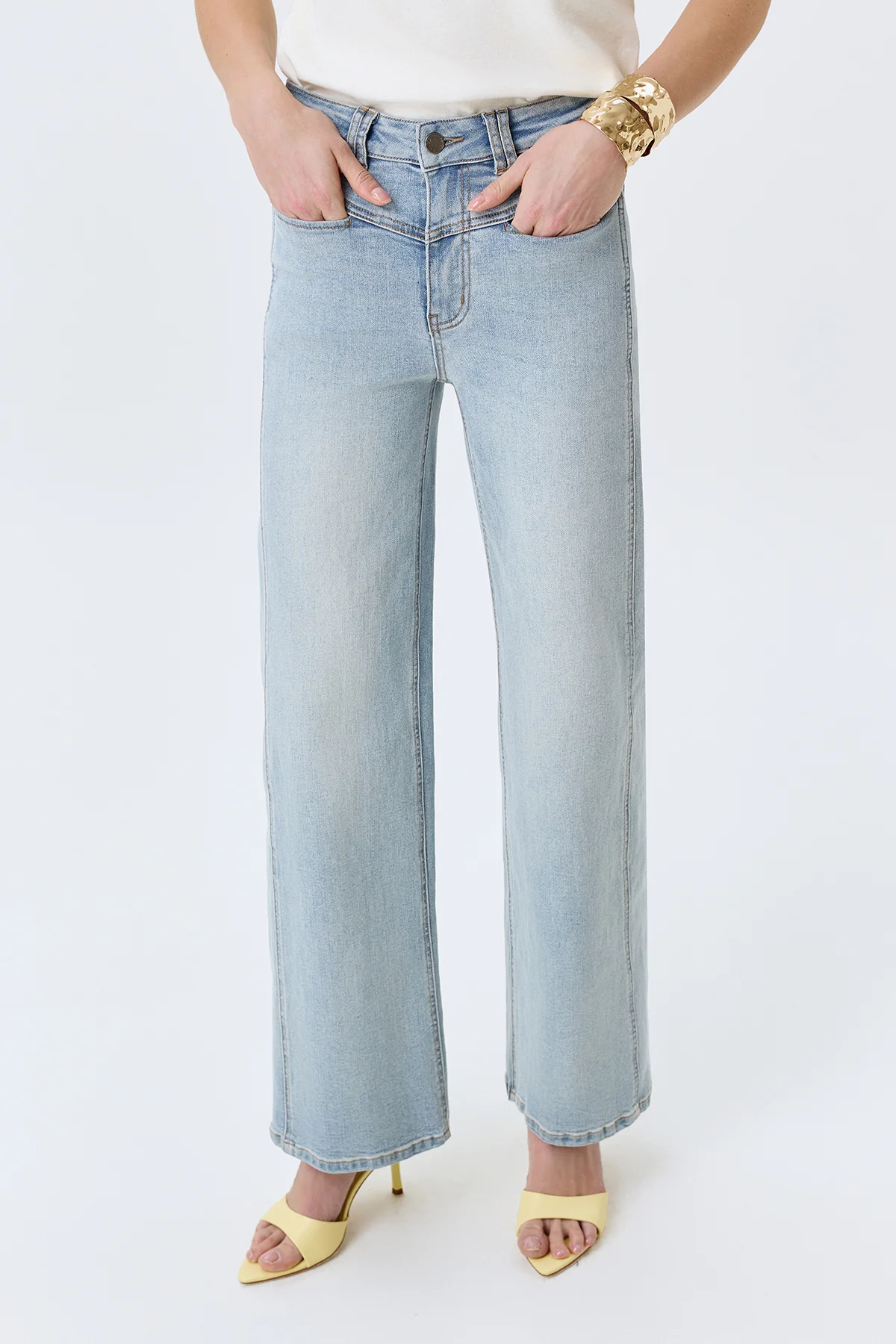 Свободные джинсы с деликатной варкой, 46