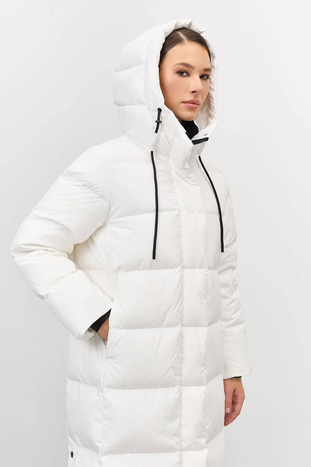 Лимитированная серия белый длинный пуховик на натуральном утеплителе и палантин, 48